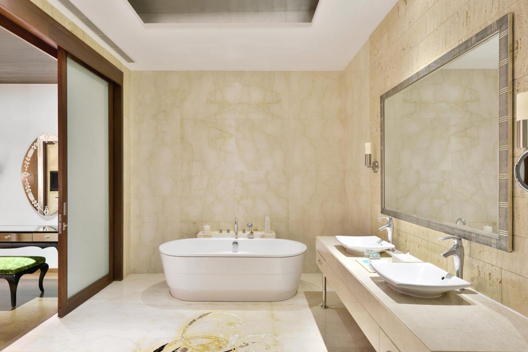 Hotel Le Meridien & Jaipur