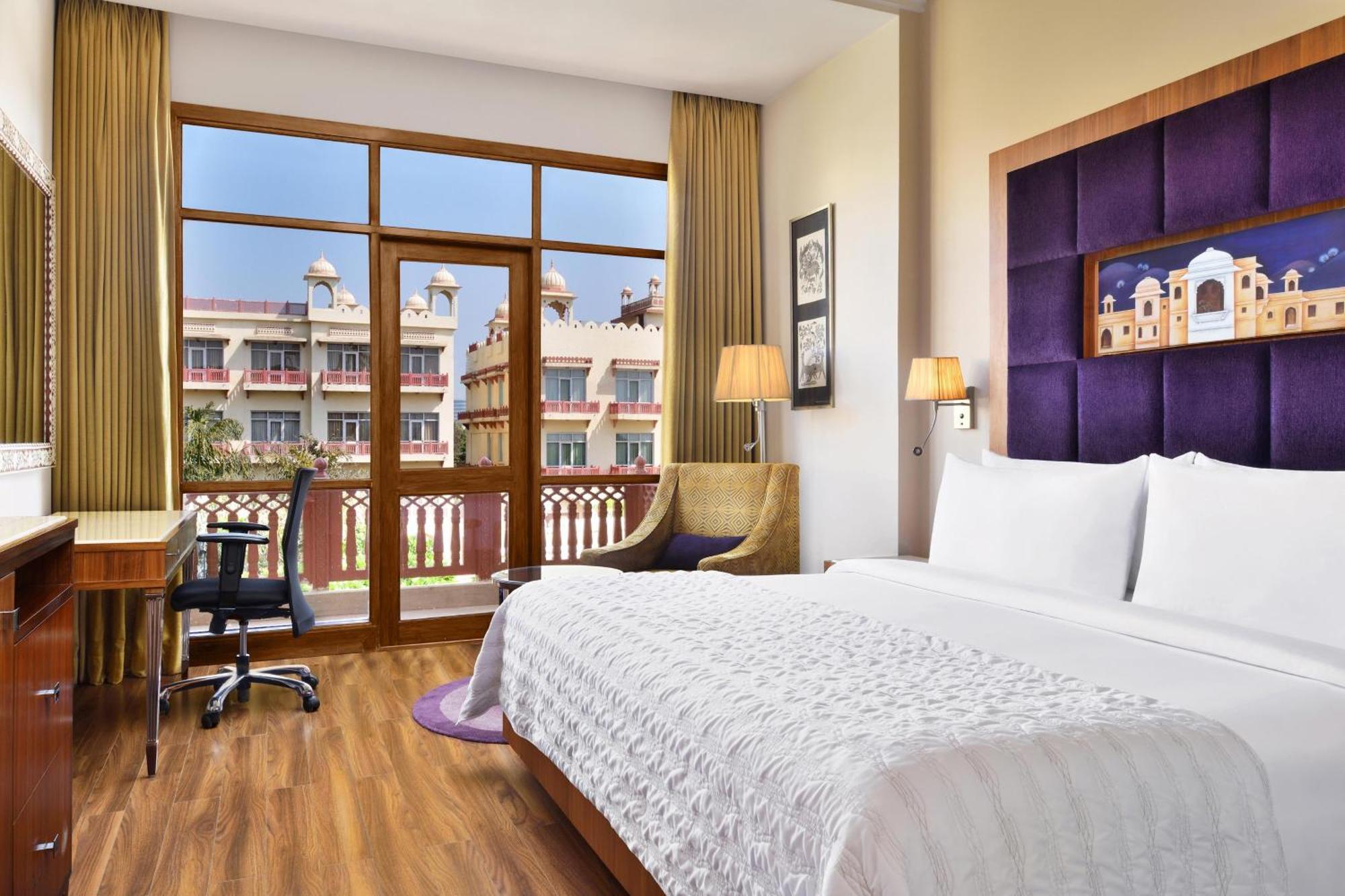 Le Meridien & 5*