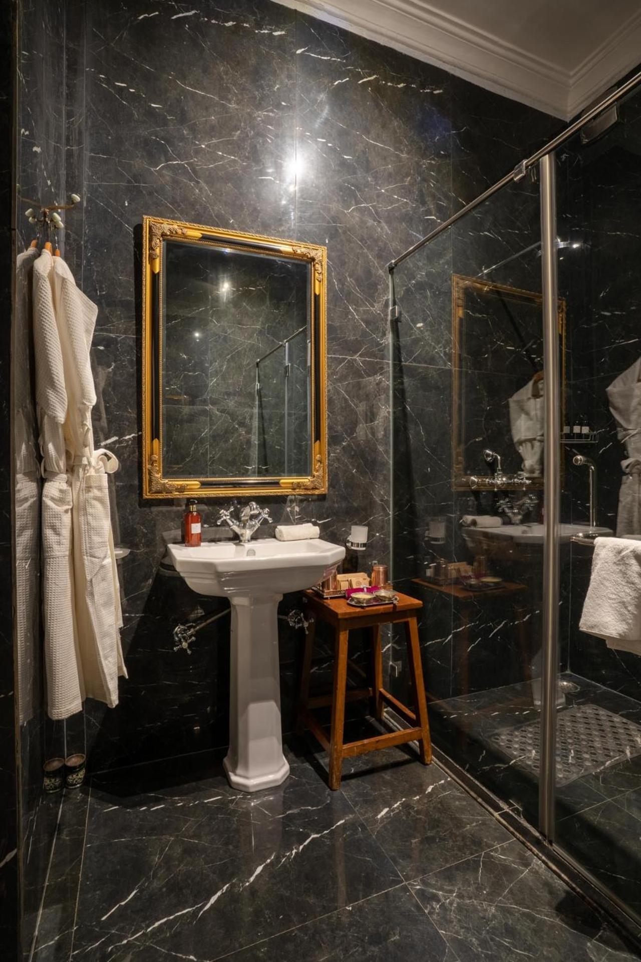 Hotel Srinivas The Royal Residence, Jaipur