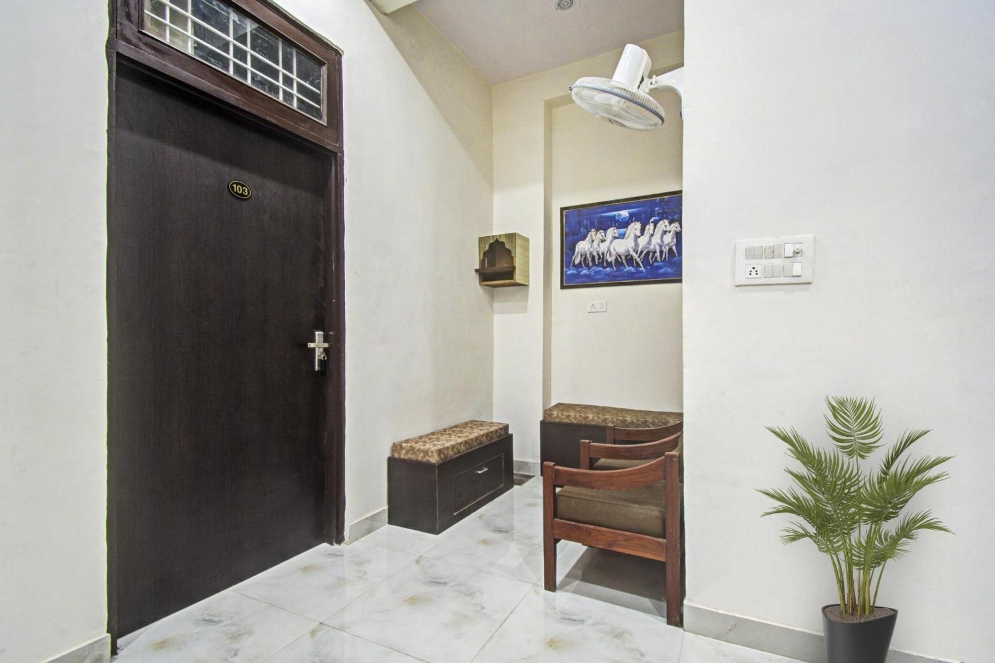 Capital O Apple Hotel 3*