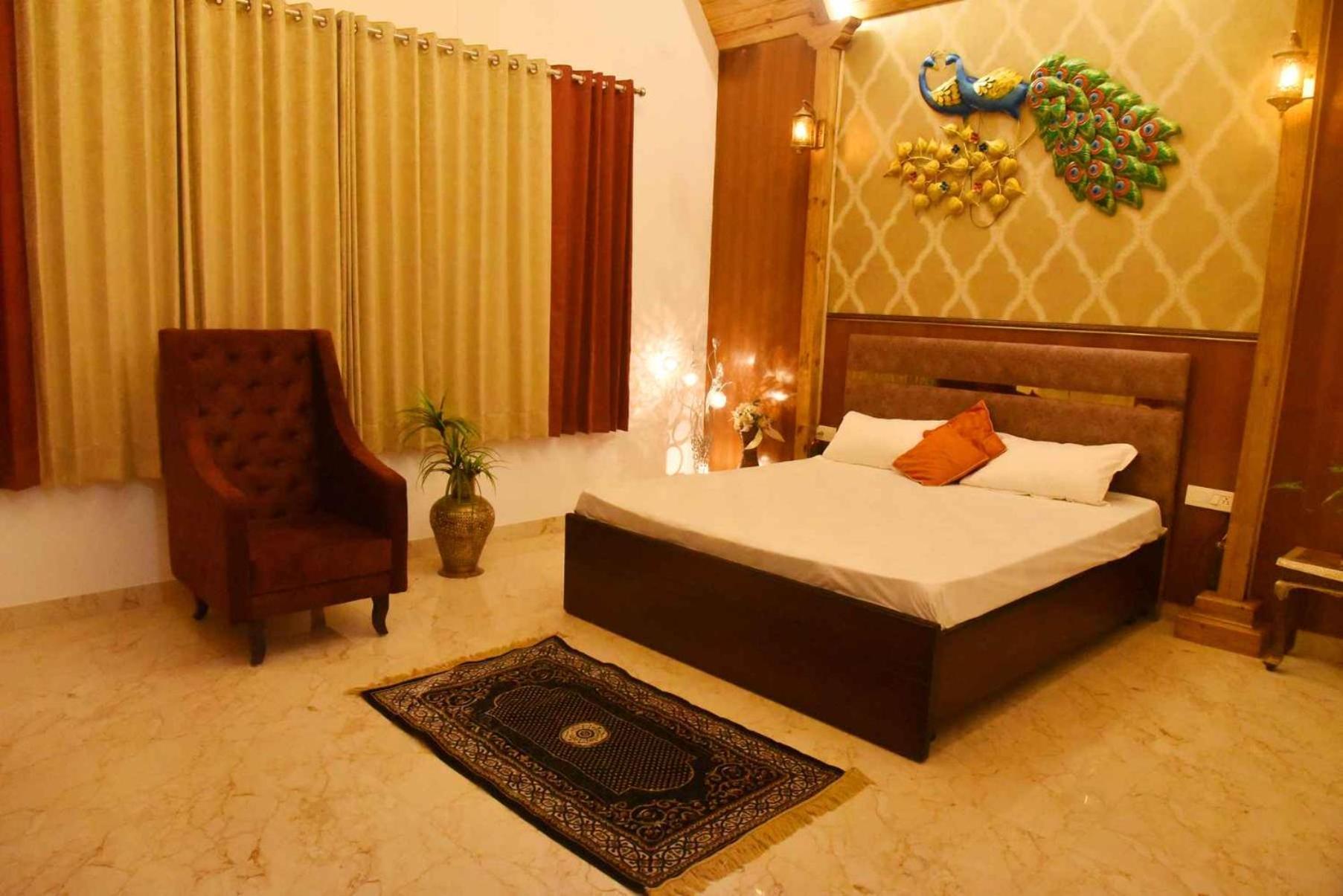 Ganeshanti Farm Bunglow Villa *