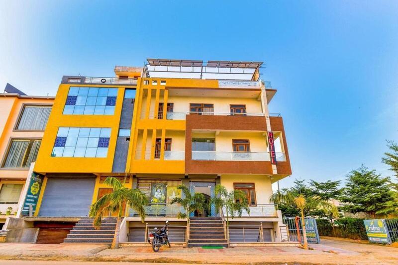 Kalyan & Banquets Hotel