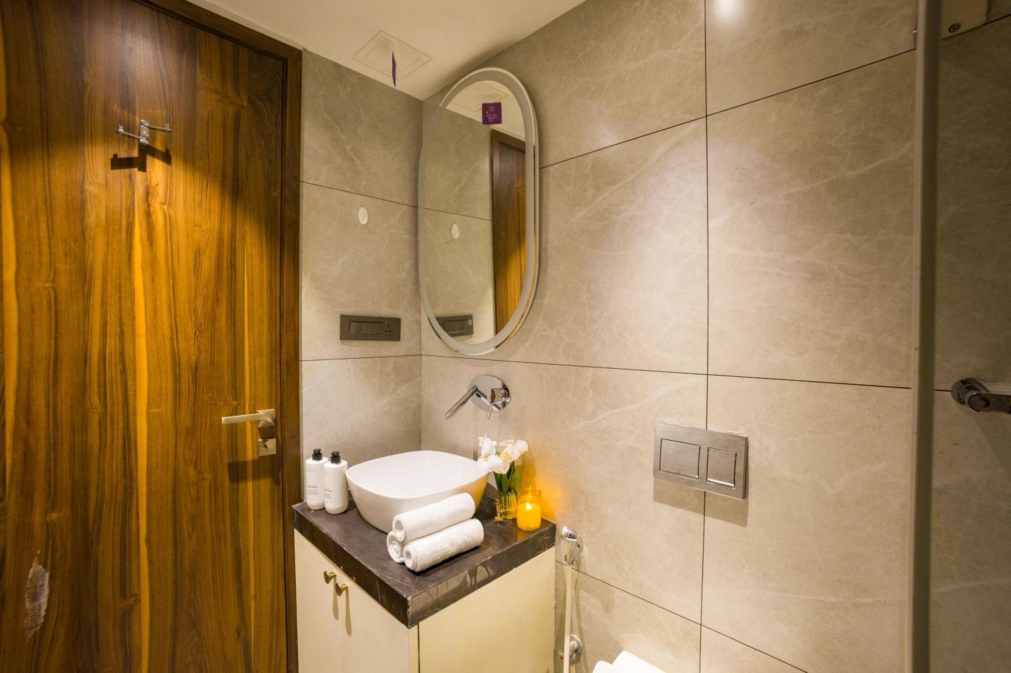 Villa Alaya Manhattan 1804 - 3 Bhk Duplex With Stunning Views, Office & Stylish Bar *