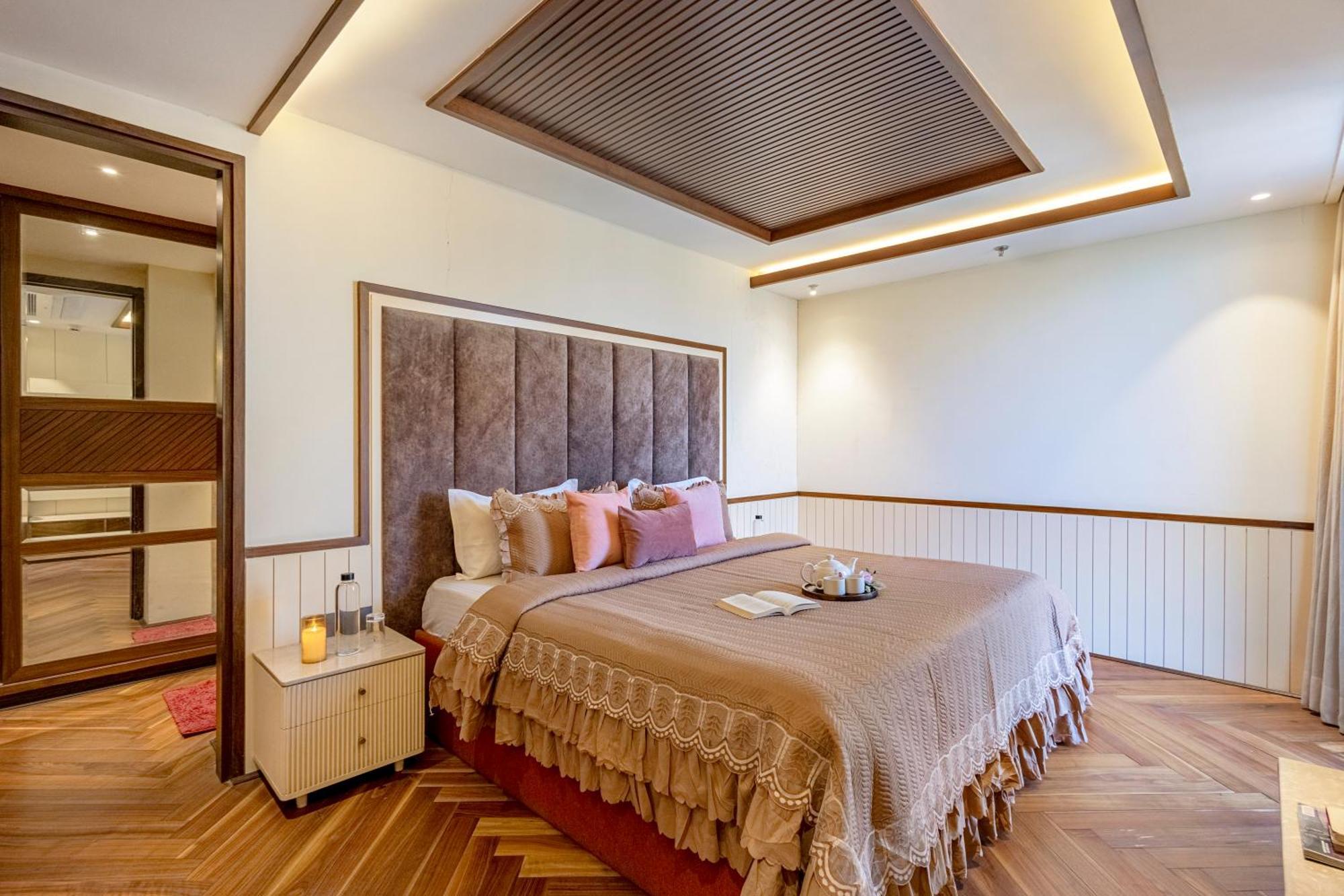 Alaya Manhattan 1804 - 3 Bhk Duplex With Stunning Views, Office & Stylish Bar * Jaipur