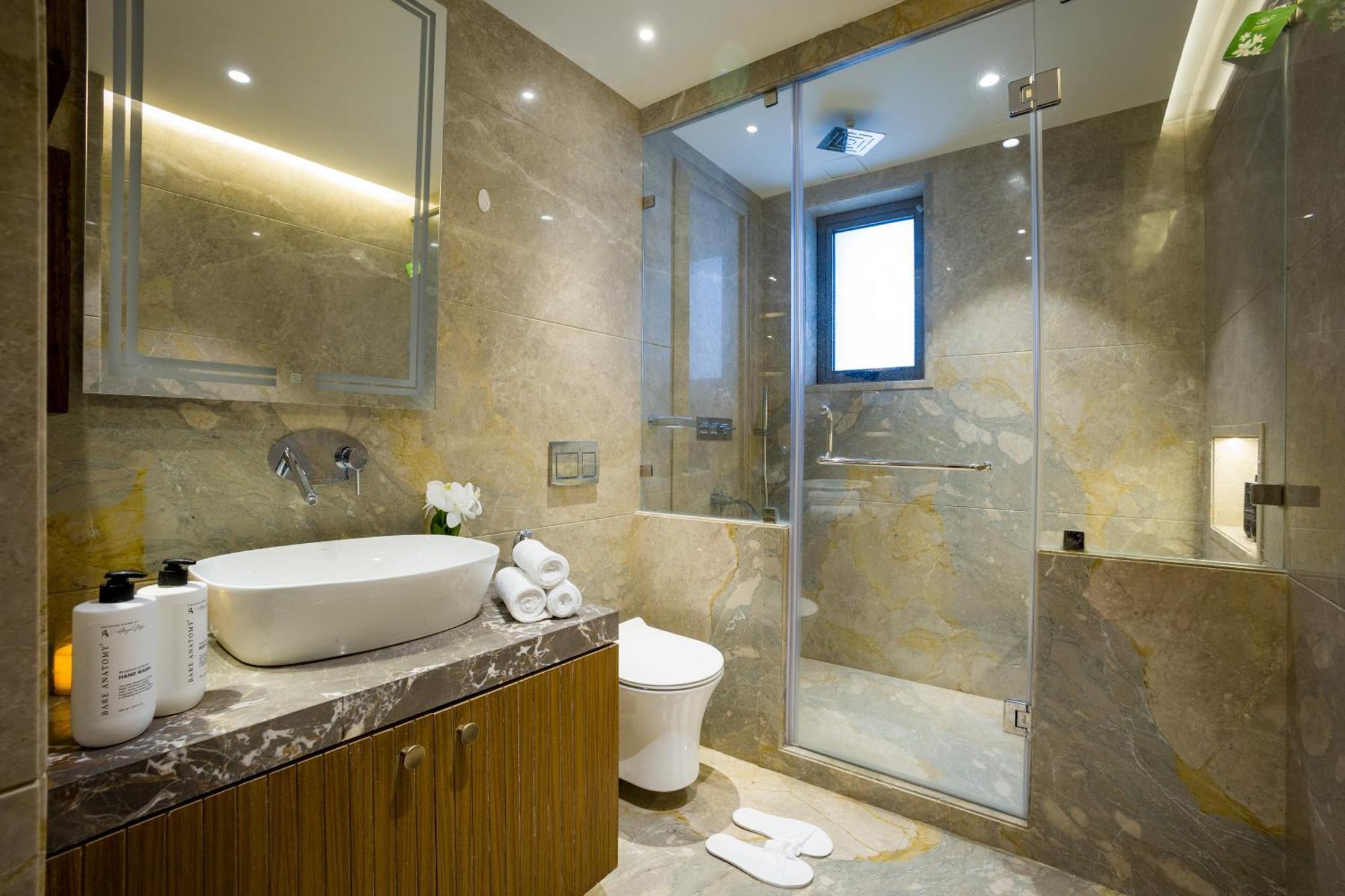 Villa Alaya Manhattan 1804 - 3 Bhk Duplex With Stunning Views, Office & Stylish Bar