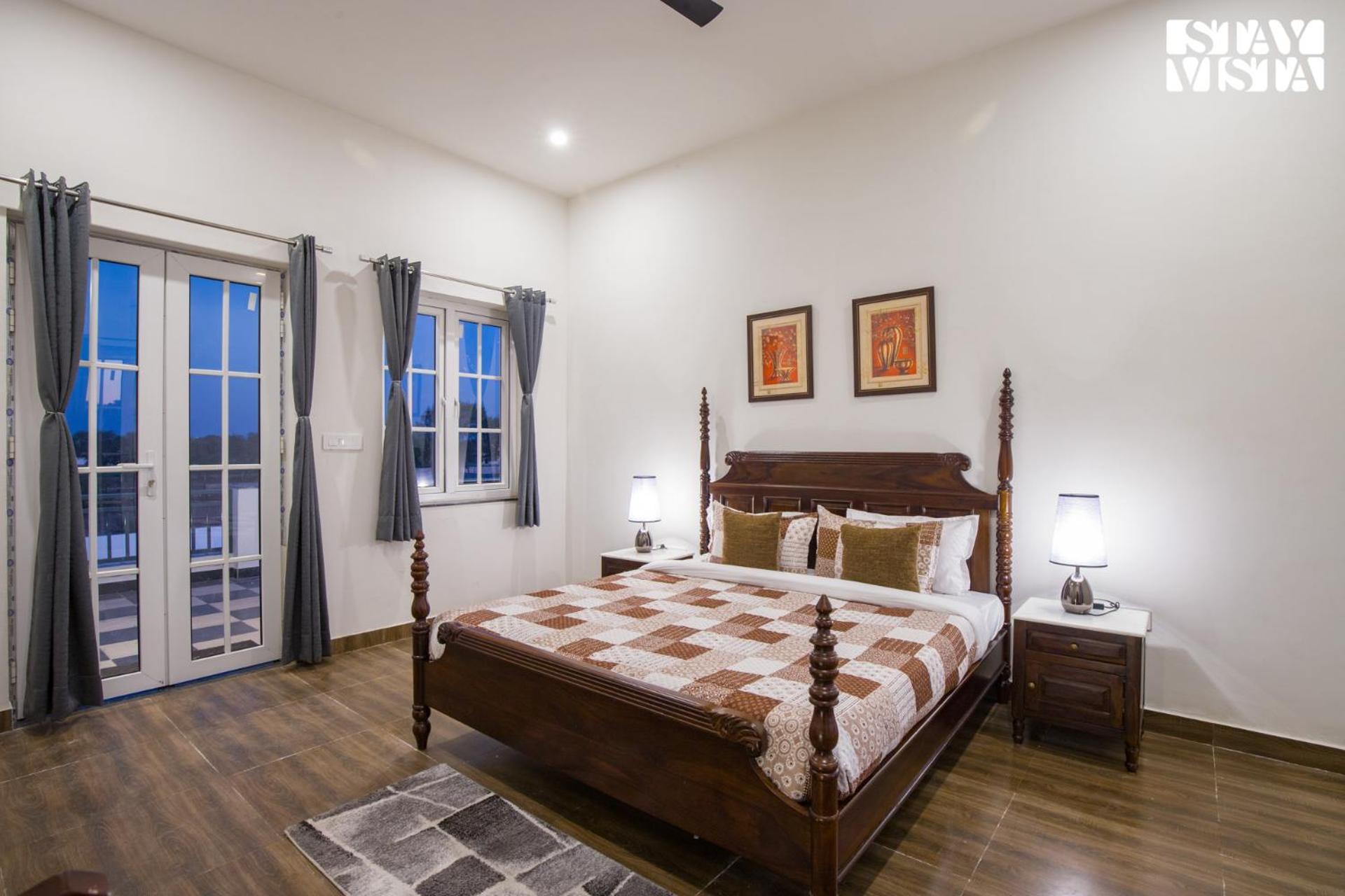 Stayvista At Mustang Meadow - Lawn & Wifi