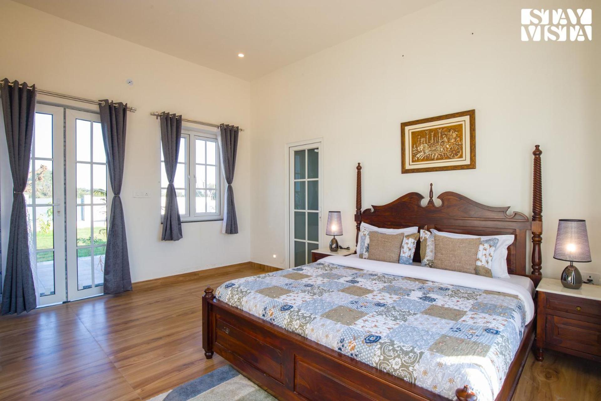 Stayvista At Mustang Meadow - Lawn & Wifi