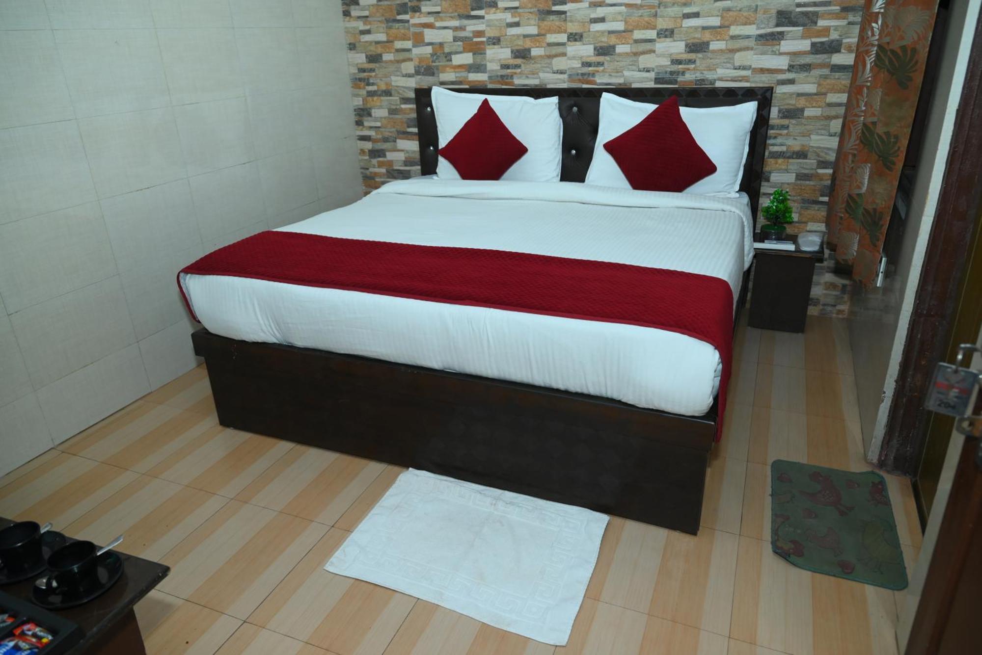 Ravi Br Group Guest house