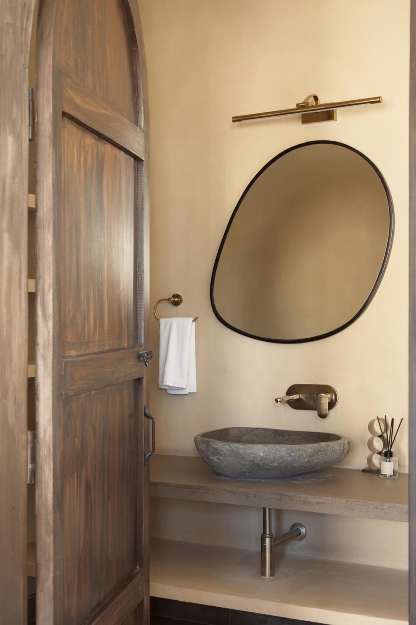 Rawstone Luxury * Jaipur