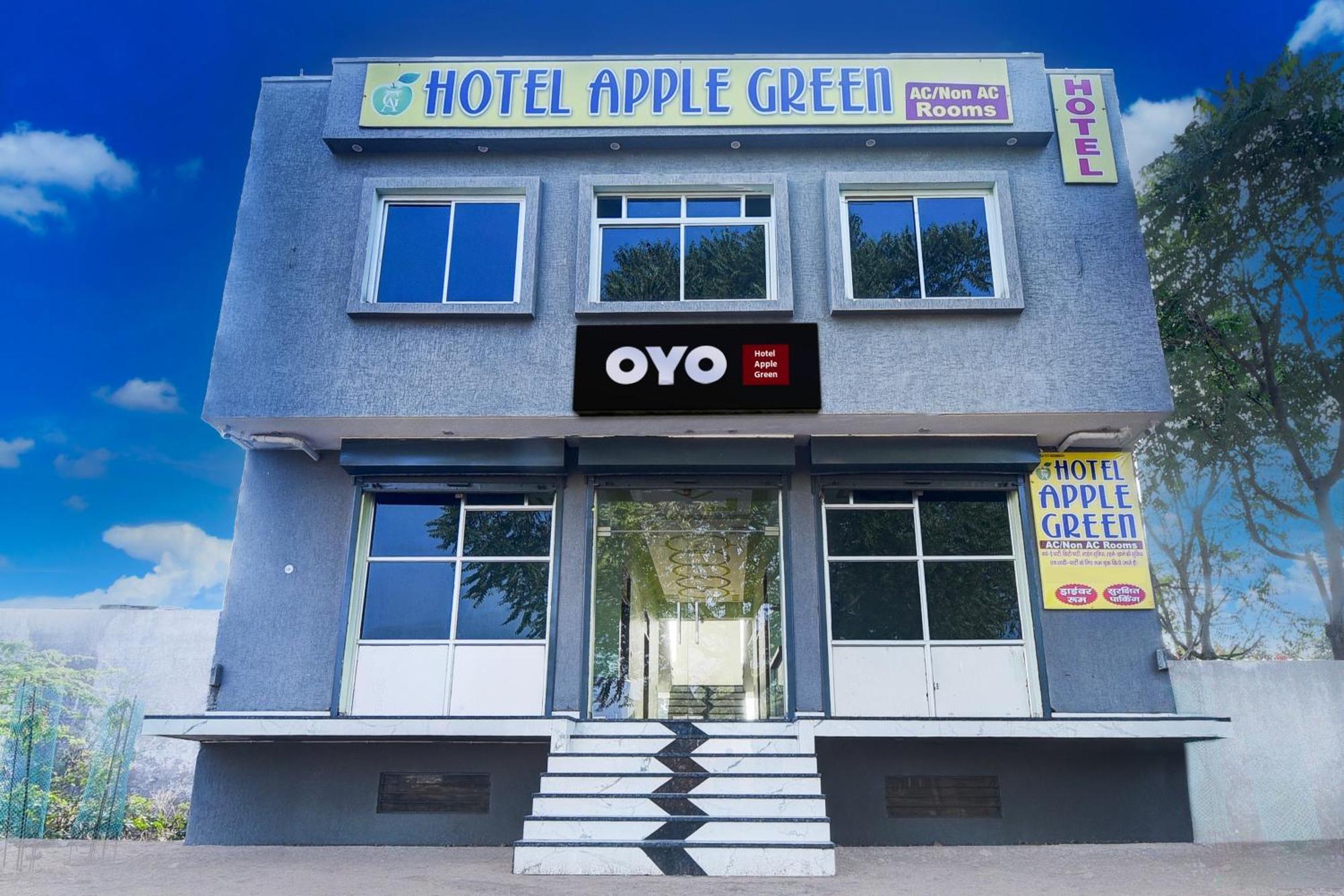 Hotel O Apple 3*