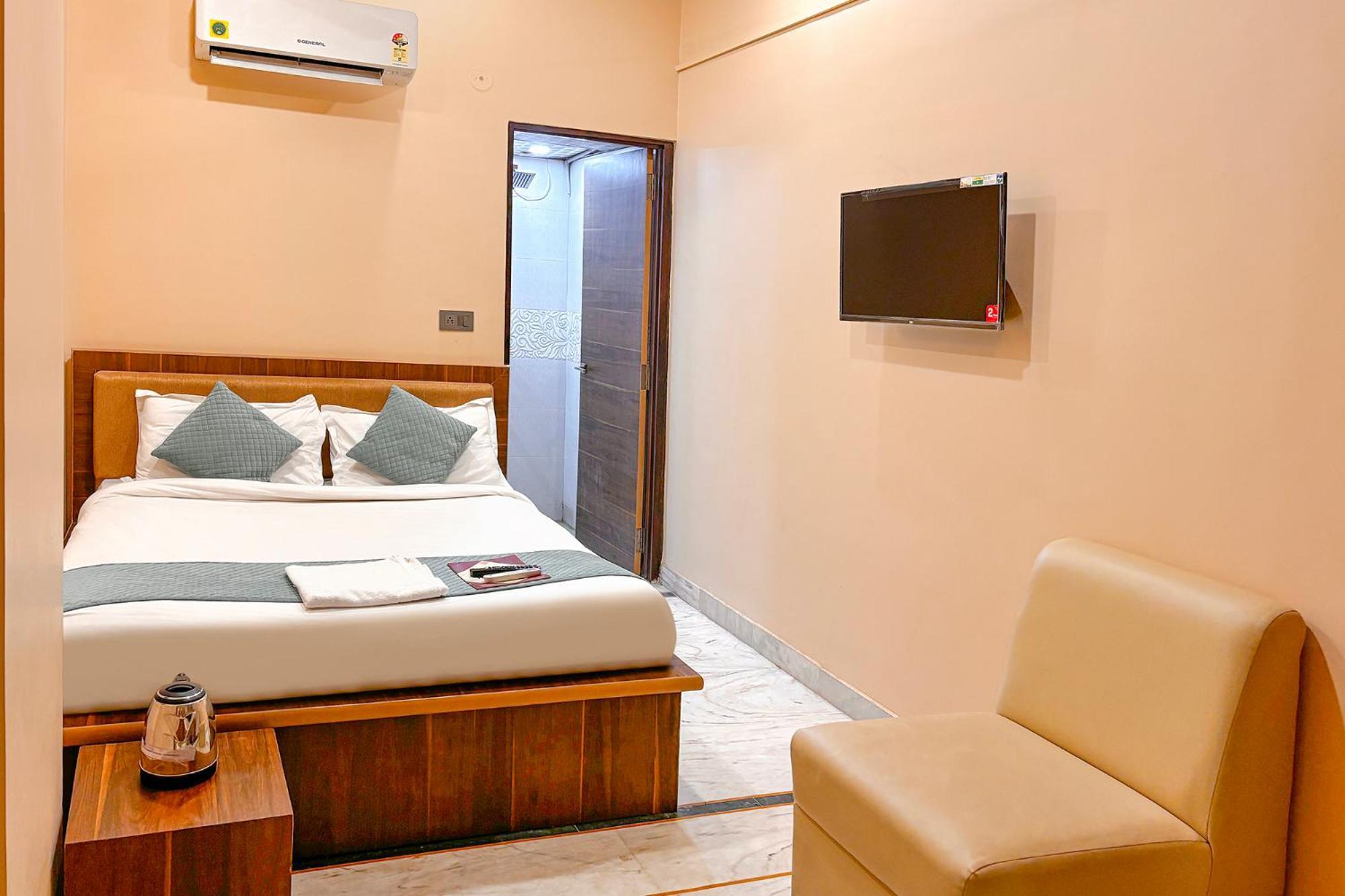 Fabhotel Pearl Square Hotel 3*
