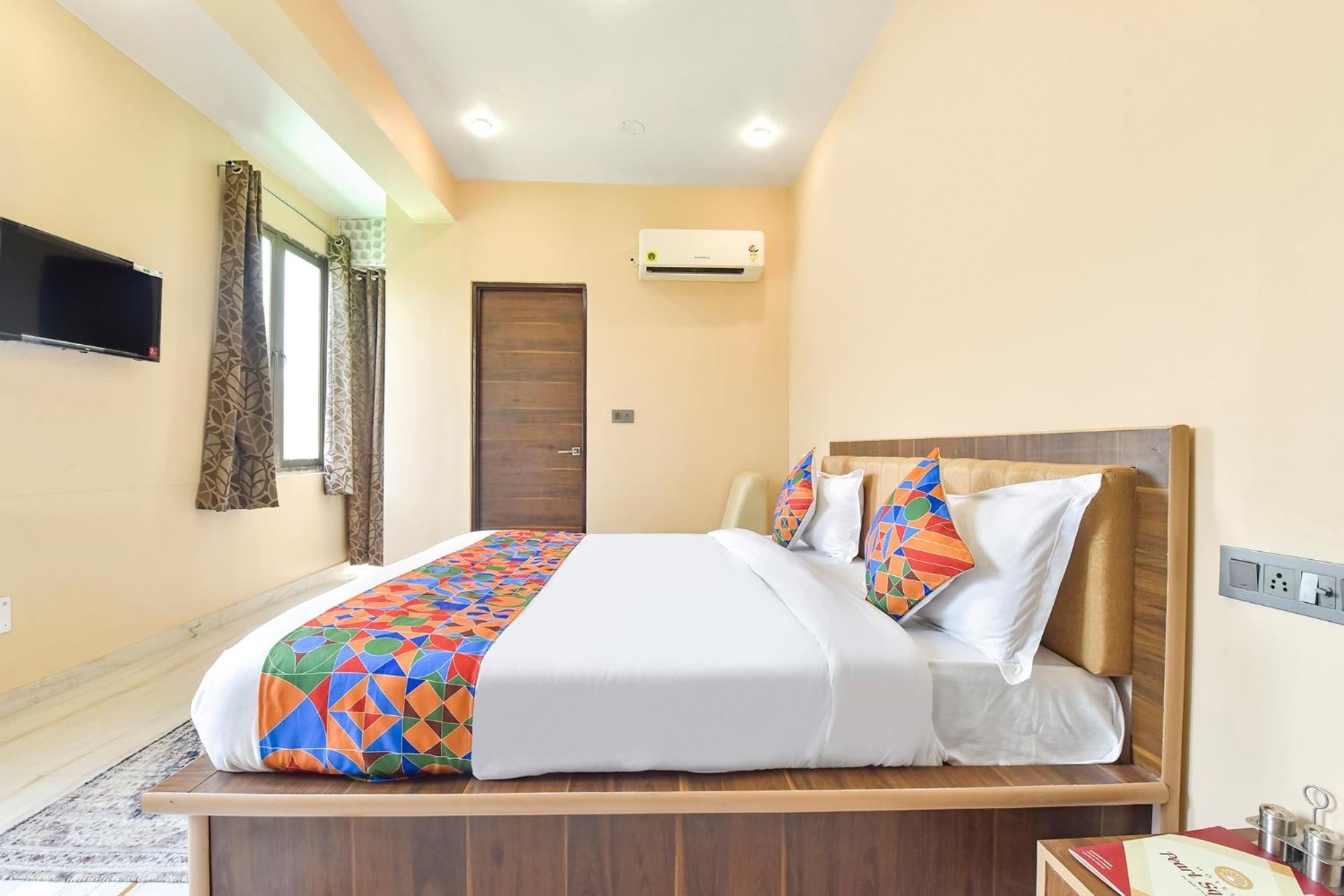 Fabhotel Pearl Square Hotel