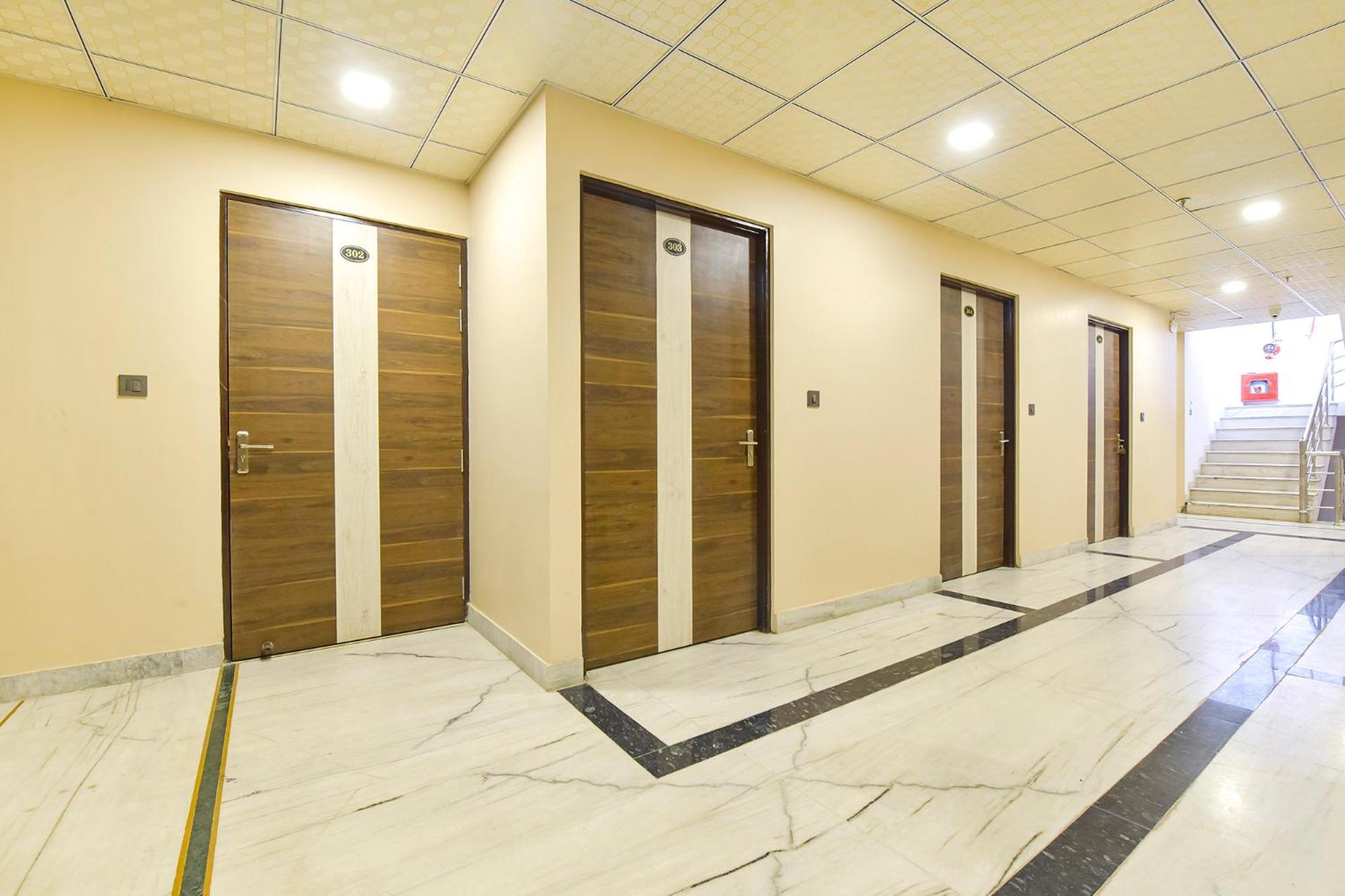 Hotel Fabhotel Pearl Square Jaipur