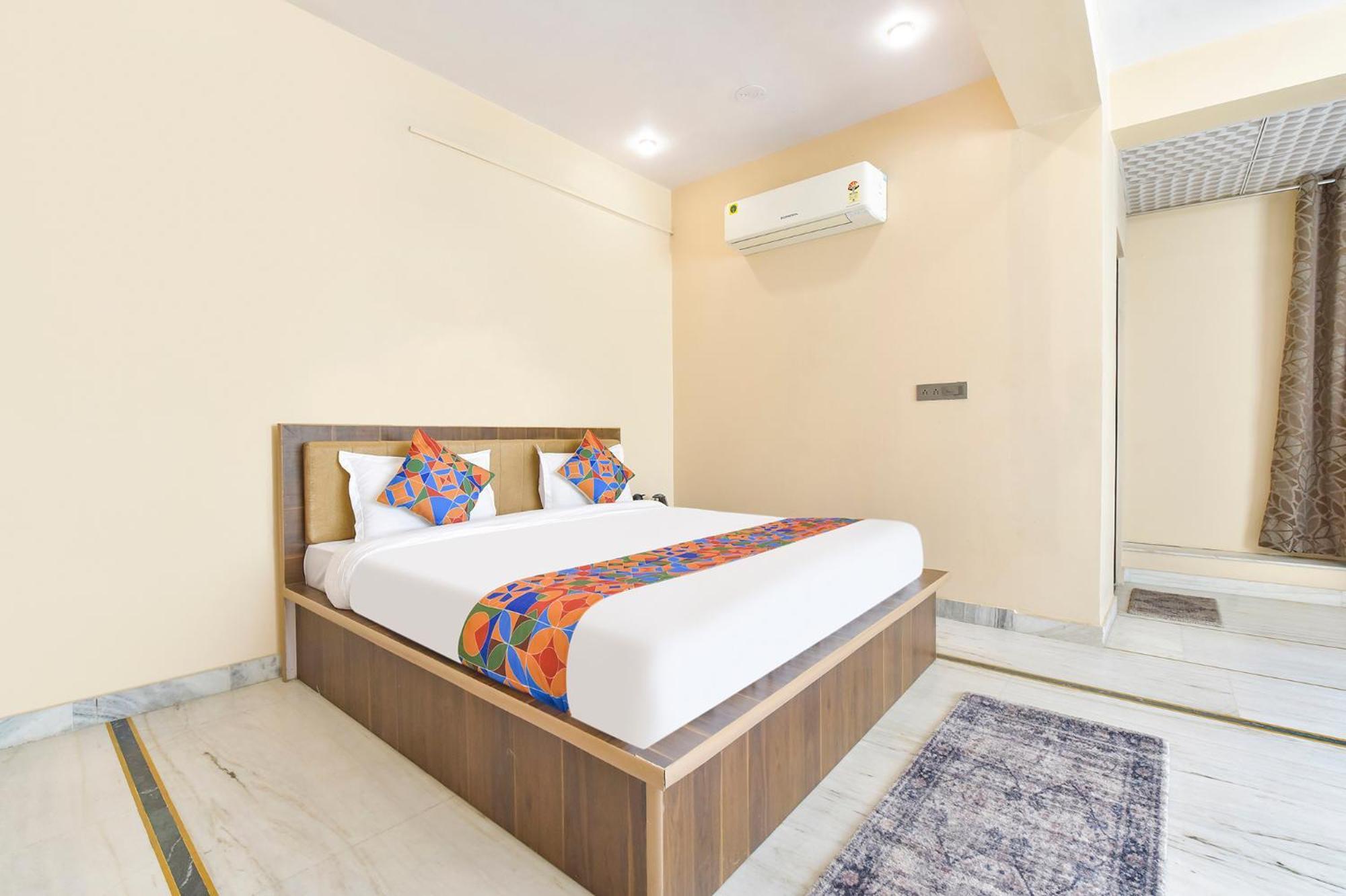 Fabhotel Pearl Square Hotel 3*