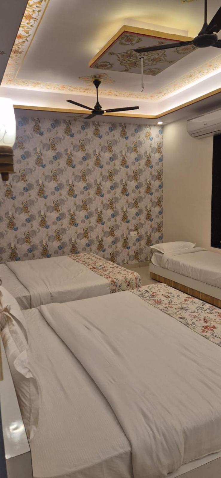 Vansh Palace Hotel 4*