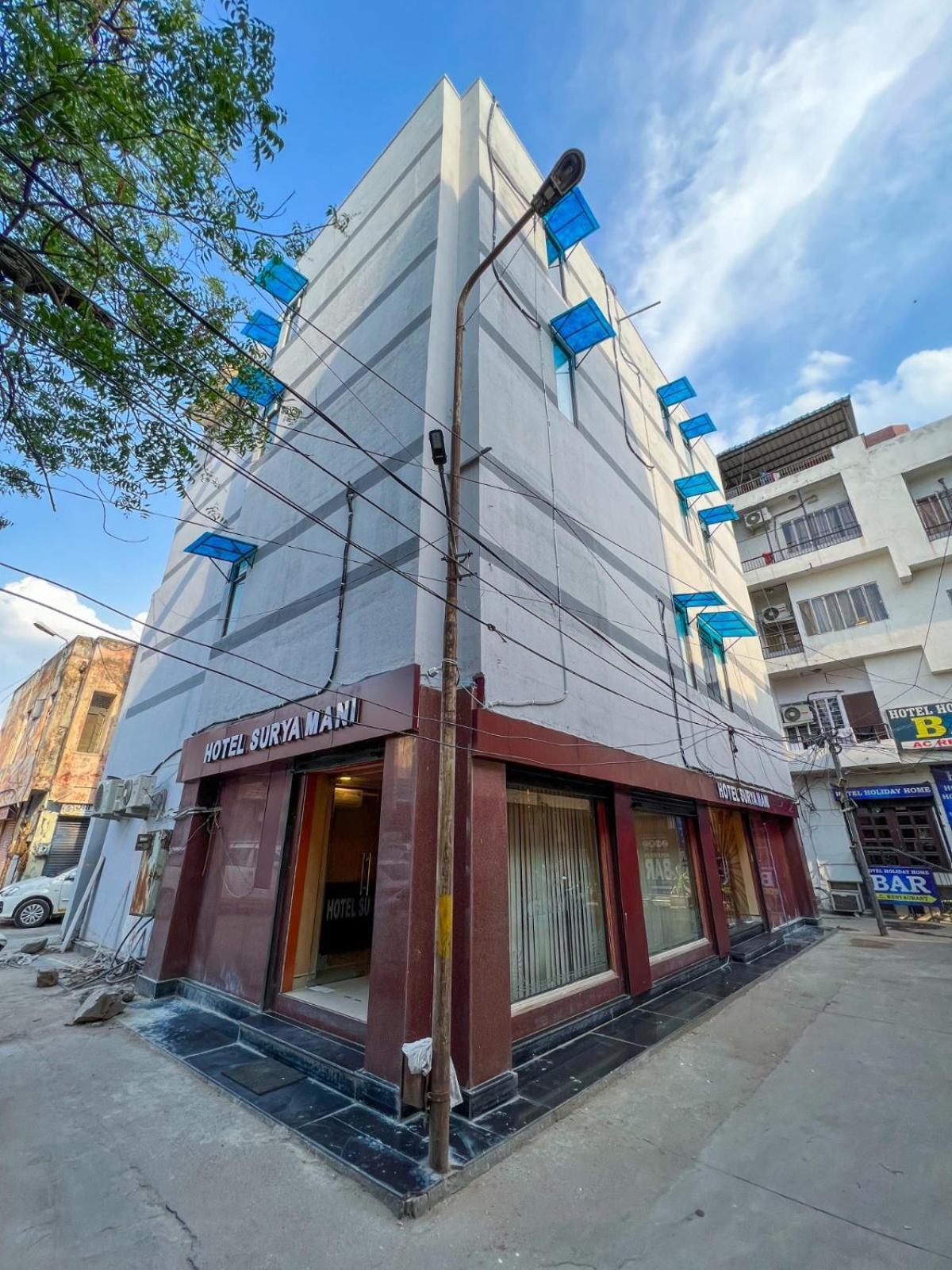 Hotel Suryamani 3*