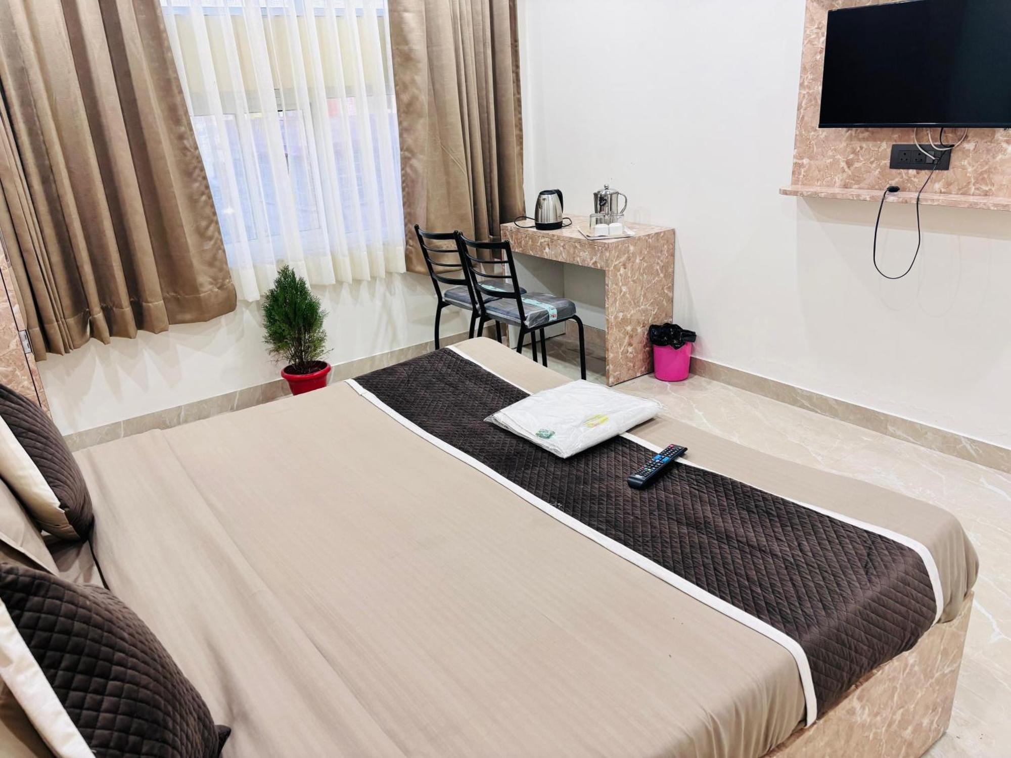 Govindam Royal 2*