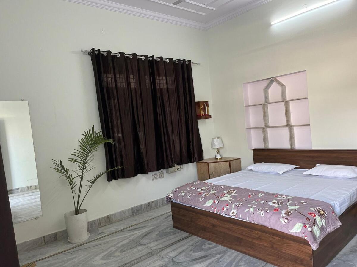 Gw In * Jaipur