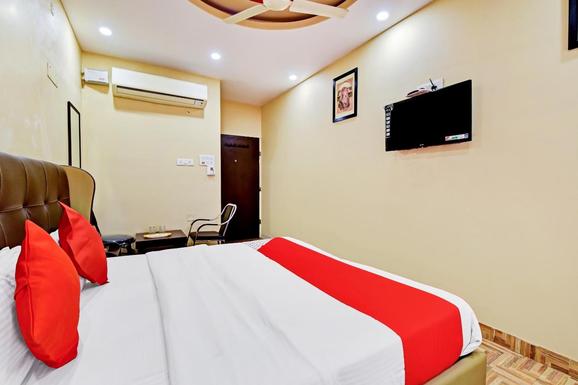 Hotel O Deepak Residency