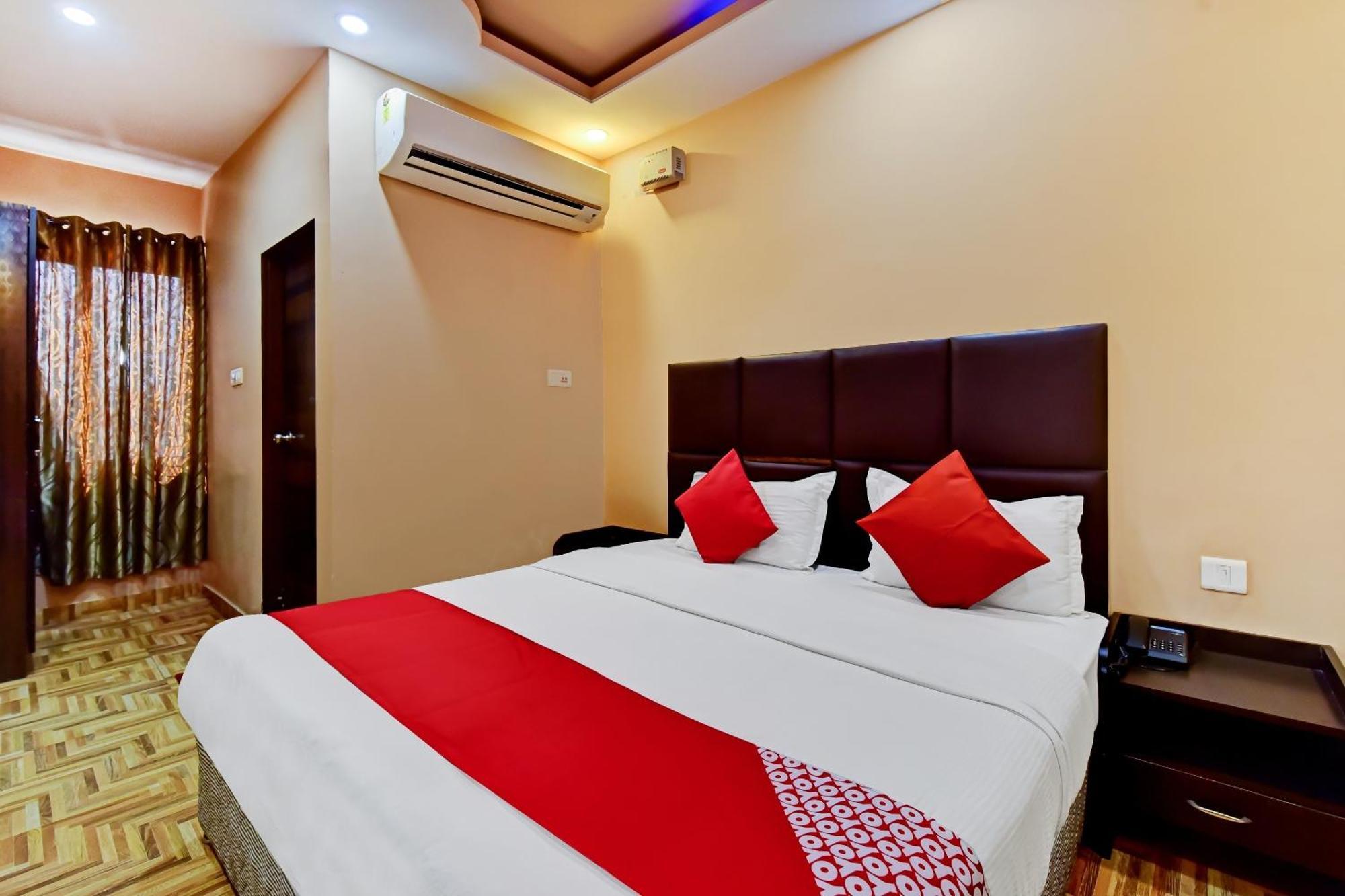Hotel O Deepak Residency *