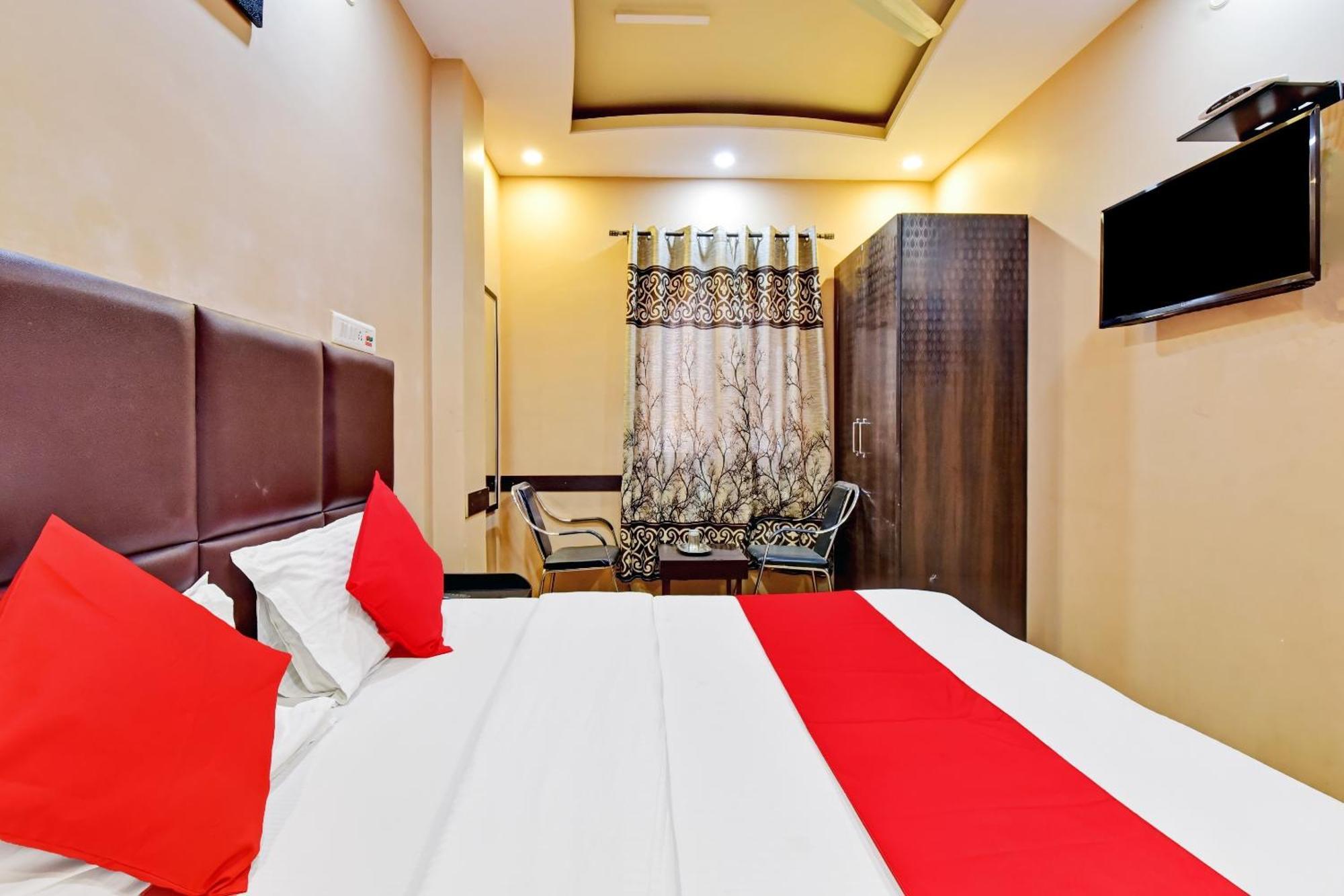 Hotel O Deepak Residency *