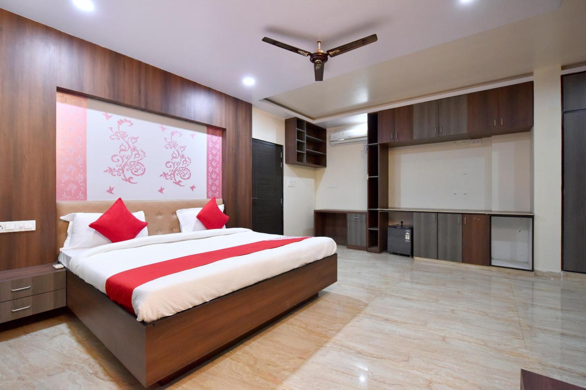 Hotel Oyo 12421 G.t View