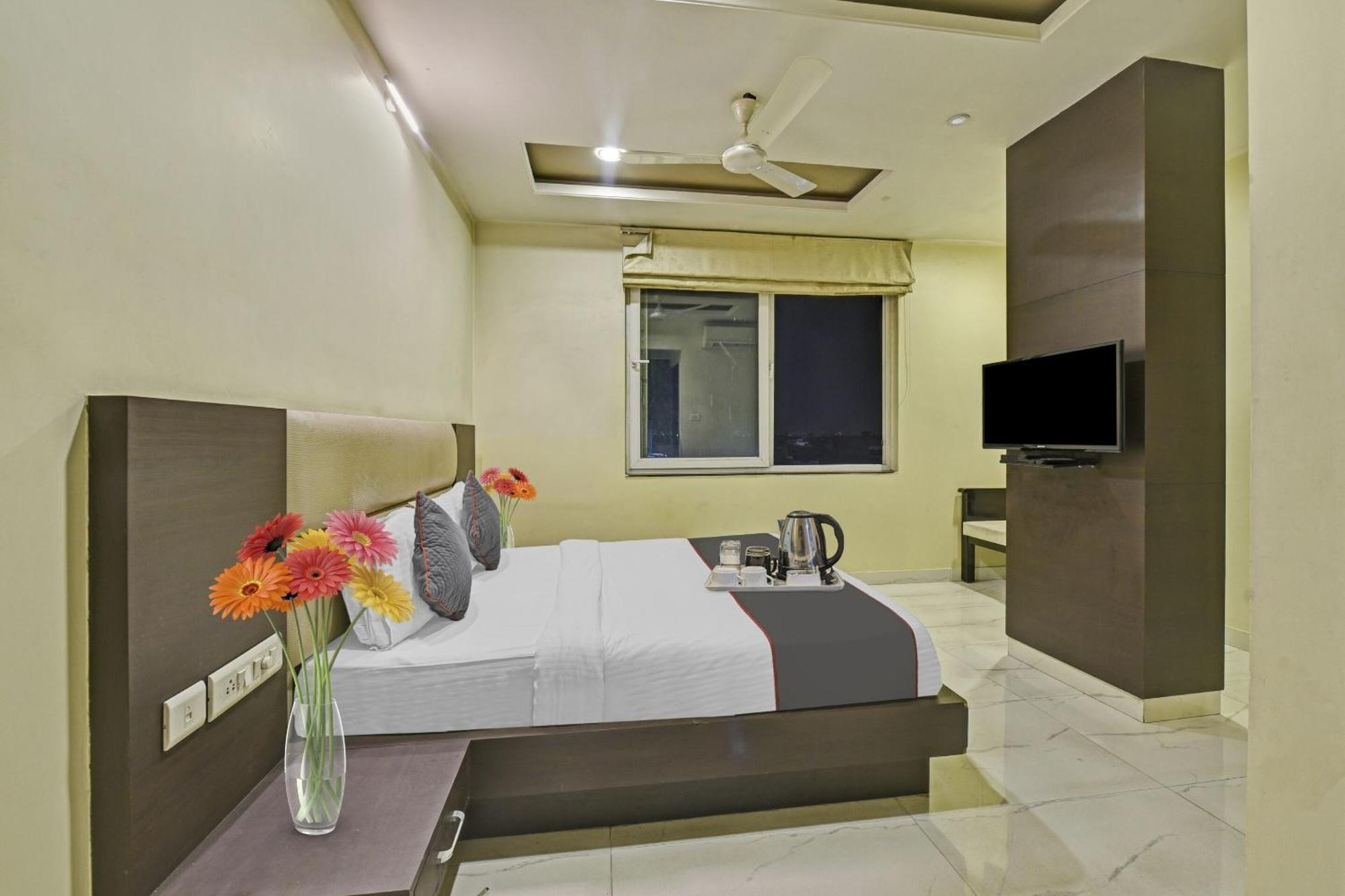 Townhouse Tatva Hotel