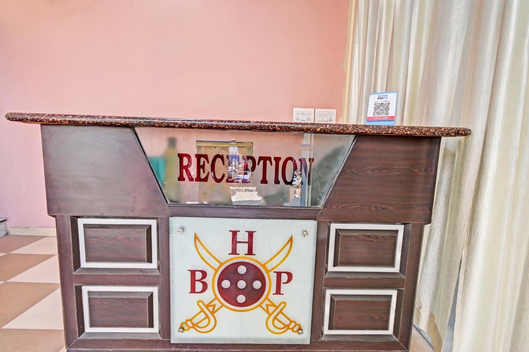 Collection O Bharat Palace 4*
