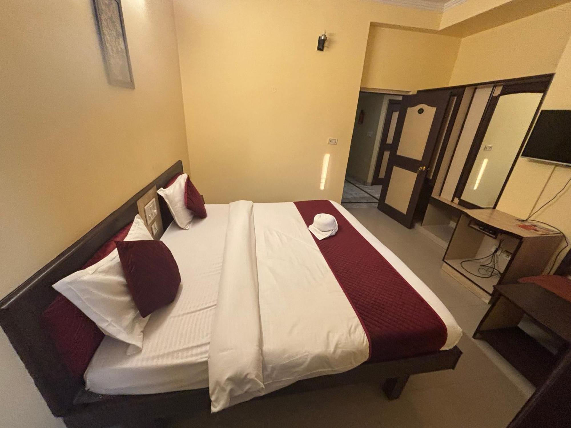 Hotel Raj Laxmi Palace 3*