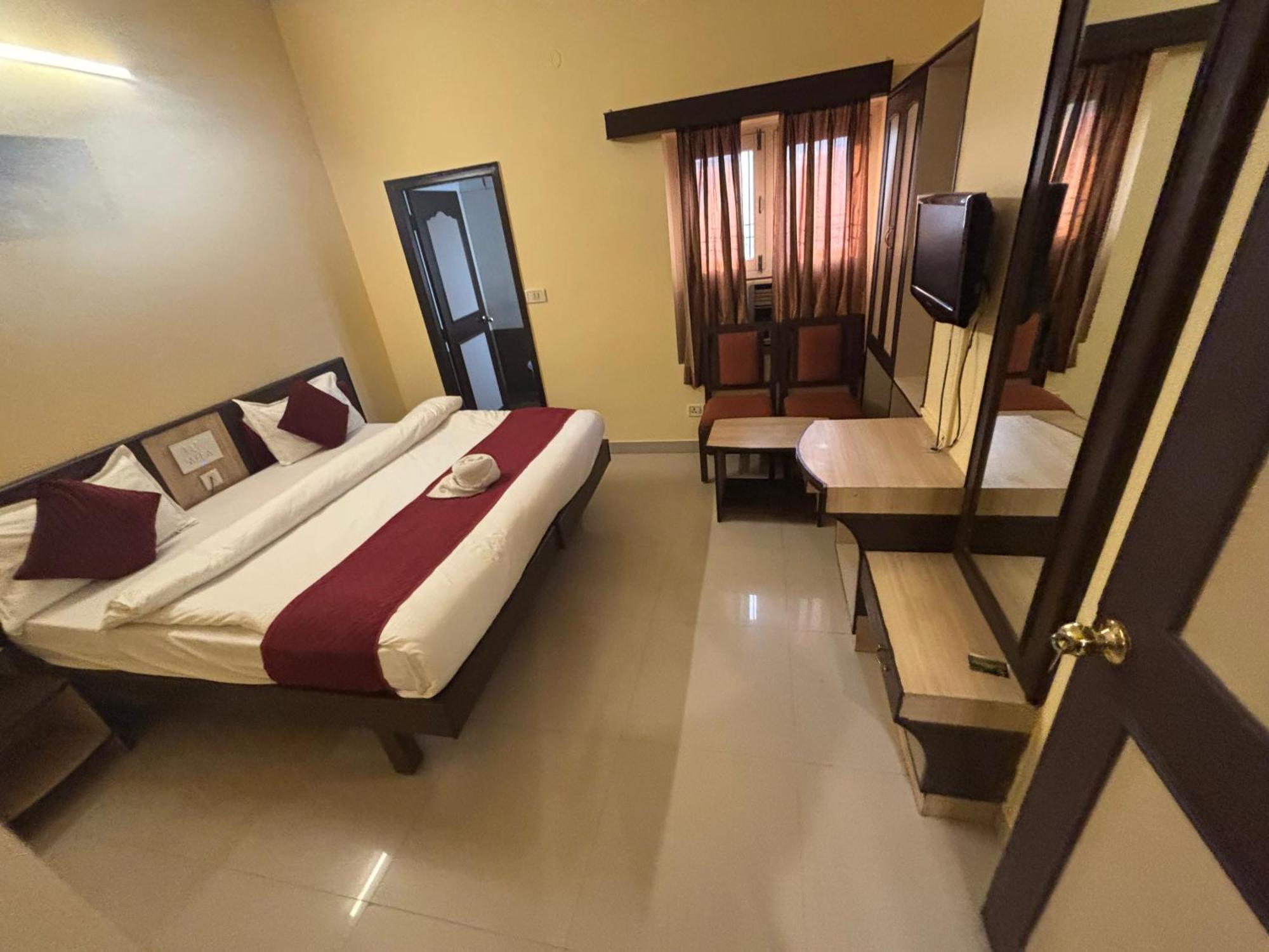 Hotel Raj Laxmi Palace 3*