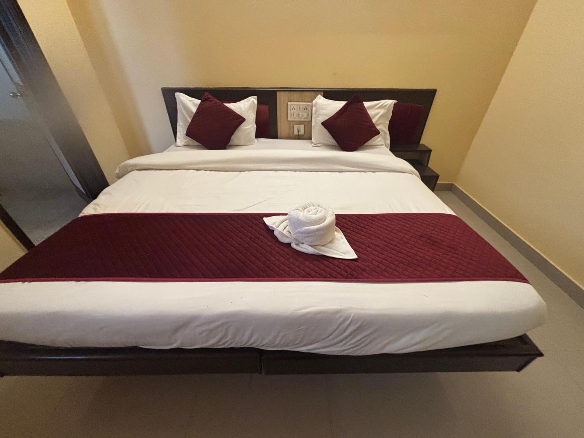 Hotel Raj Laxmi Palace