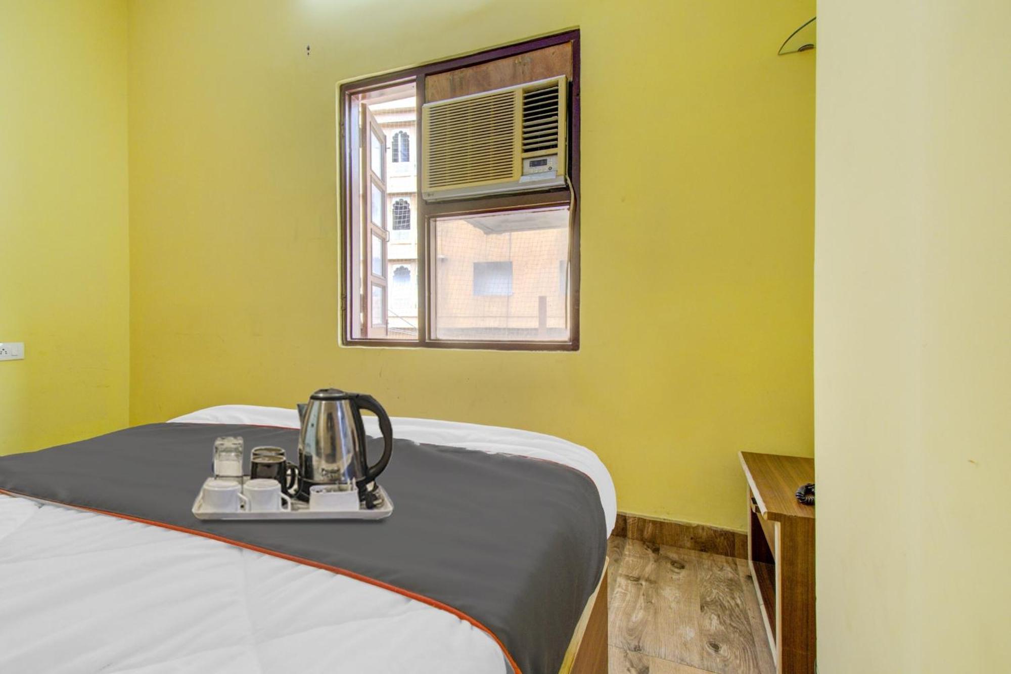 O J.n.d Hotel