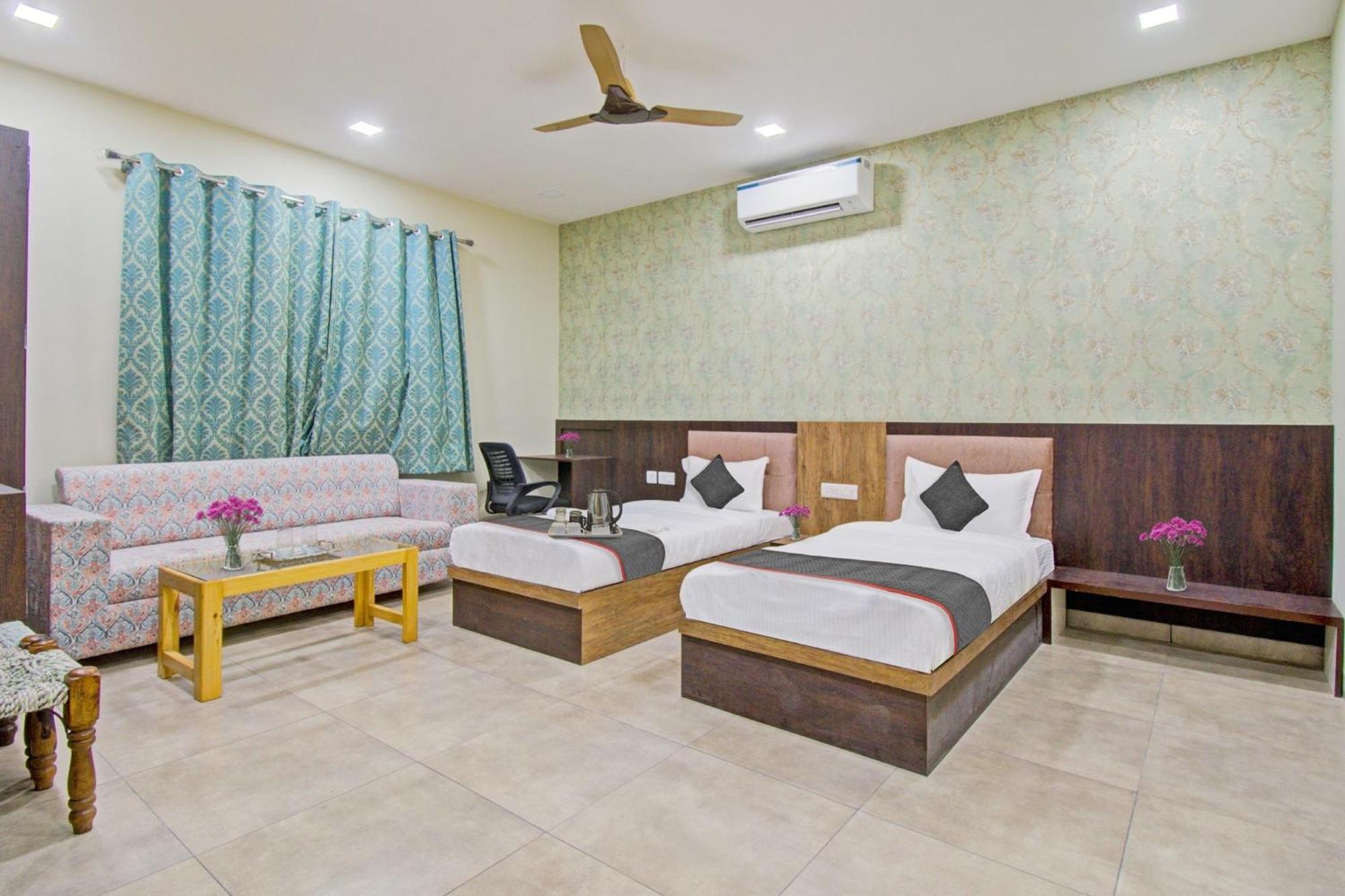 Hotel O La Costa Hotel 3*