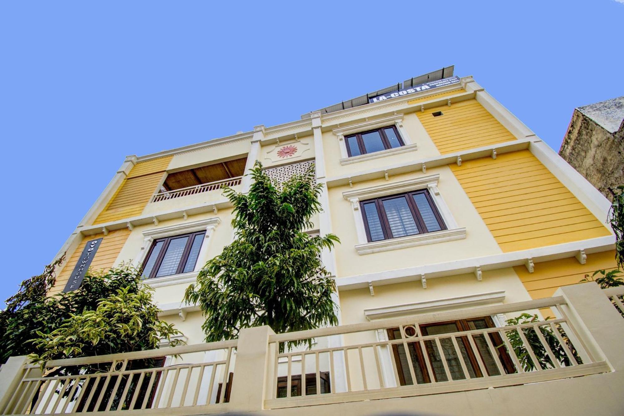 Hotel O La Costa Hotel
