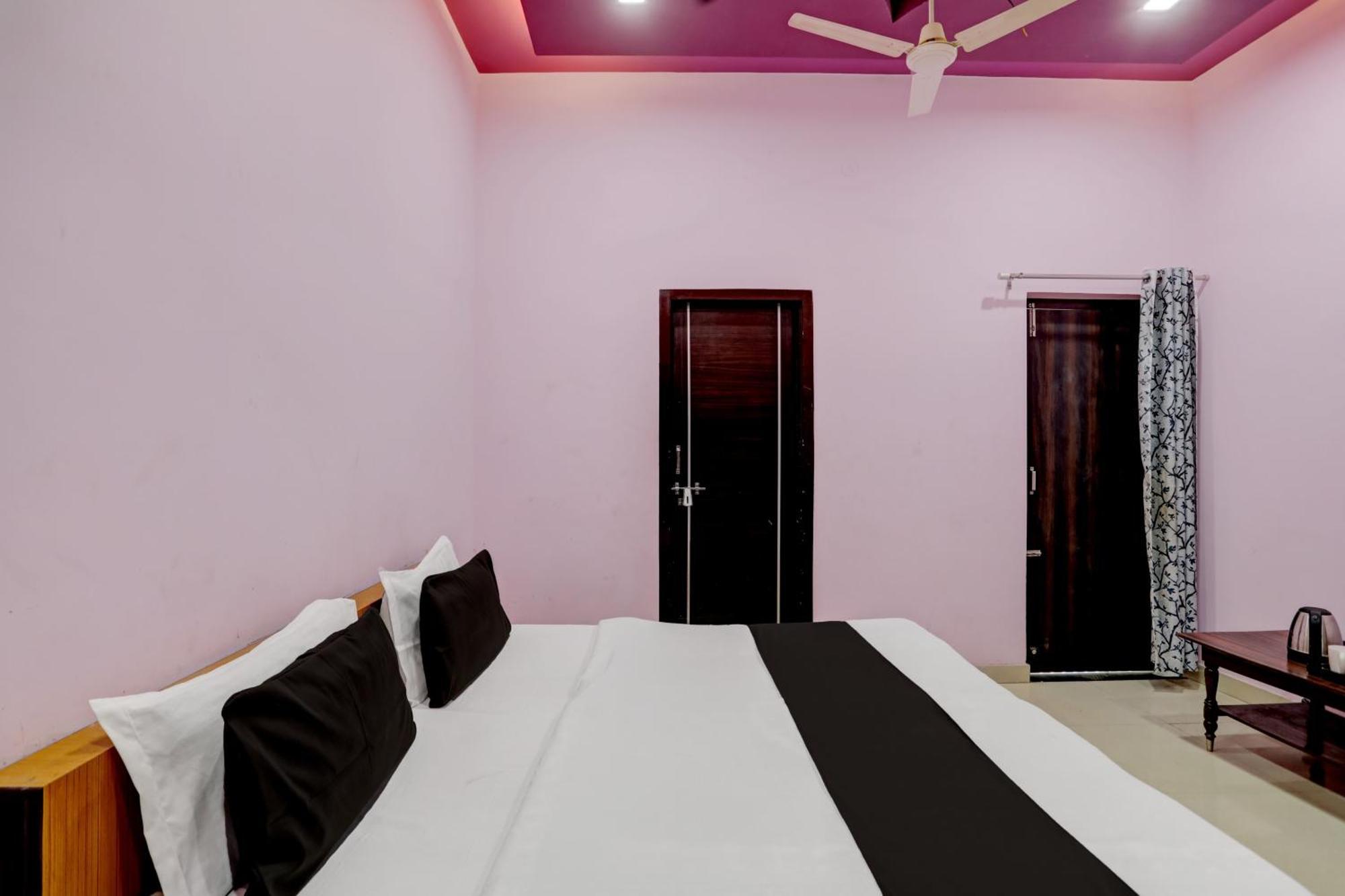 Hotel Collection O Dev S