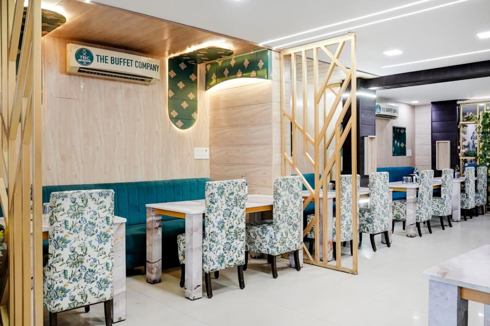 Sahibs The Corporate 3*