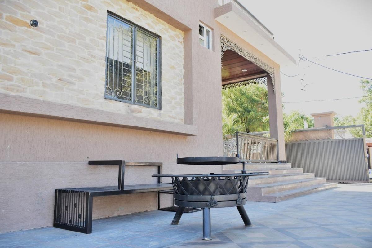 Luxury Farmhouse Getaway 2Bhk Fully Furnished By Nirvana Luxe Villa Jaipur