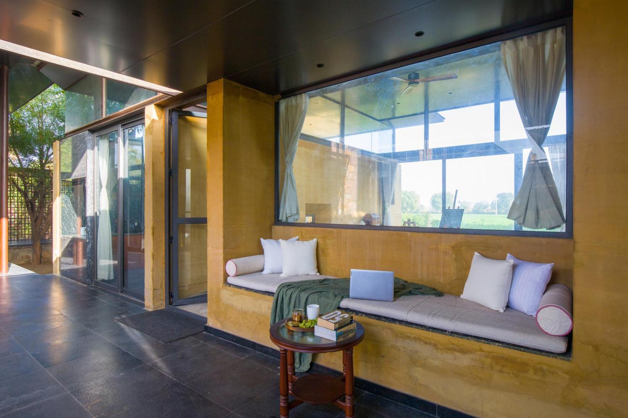 Elivaas Hari Bagh 4 Bhk With Gaming Zone & Art Nook Jaipur