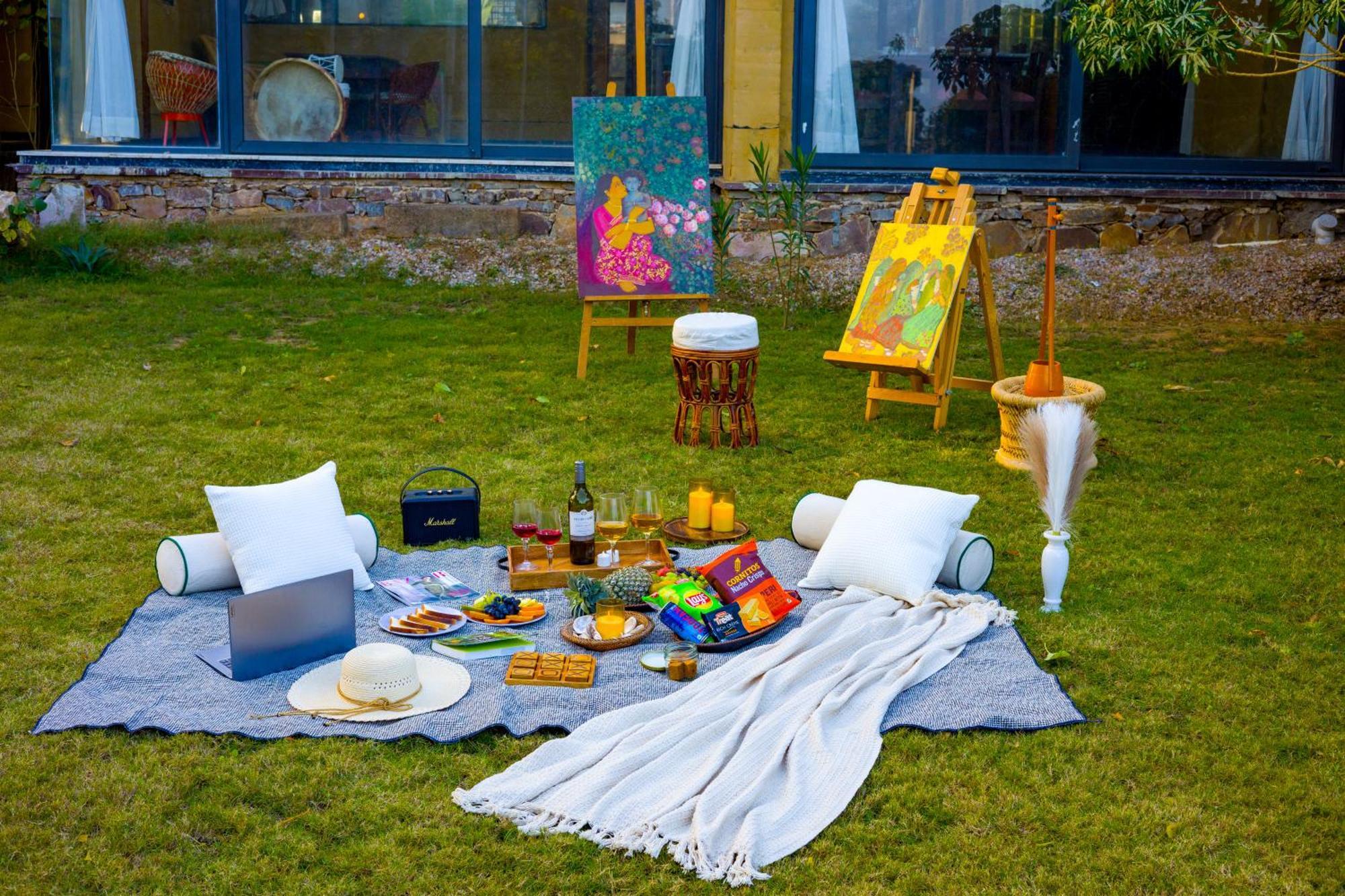 Elivaas Hari Bagh 4 Bhk With Gaming Zone & Art Nook Villa Jaipur