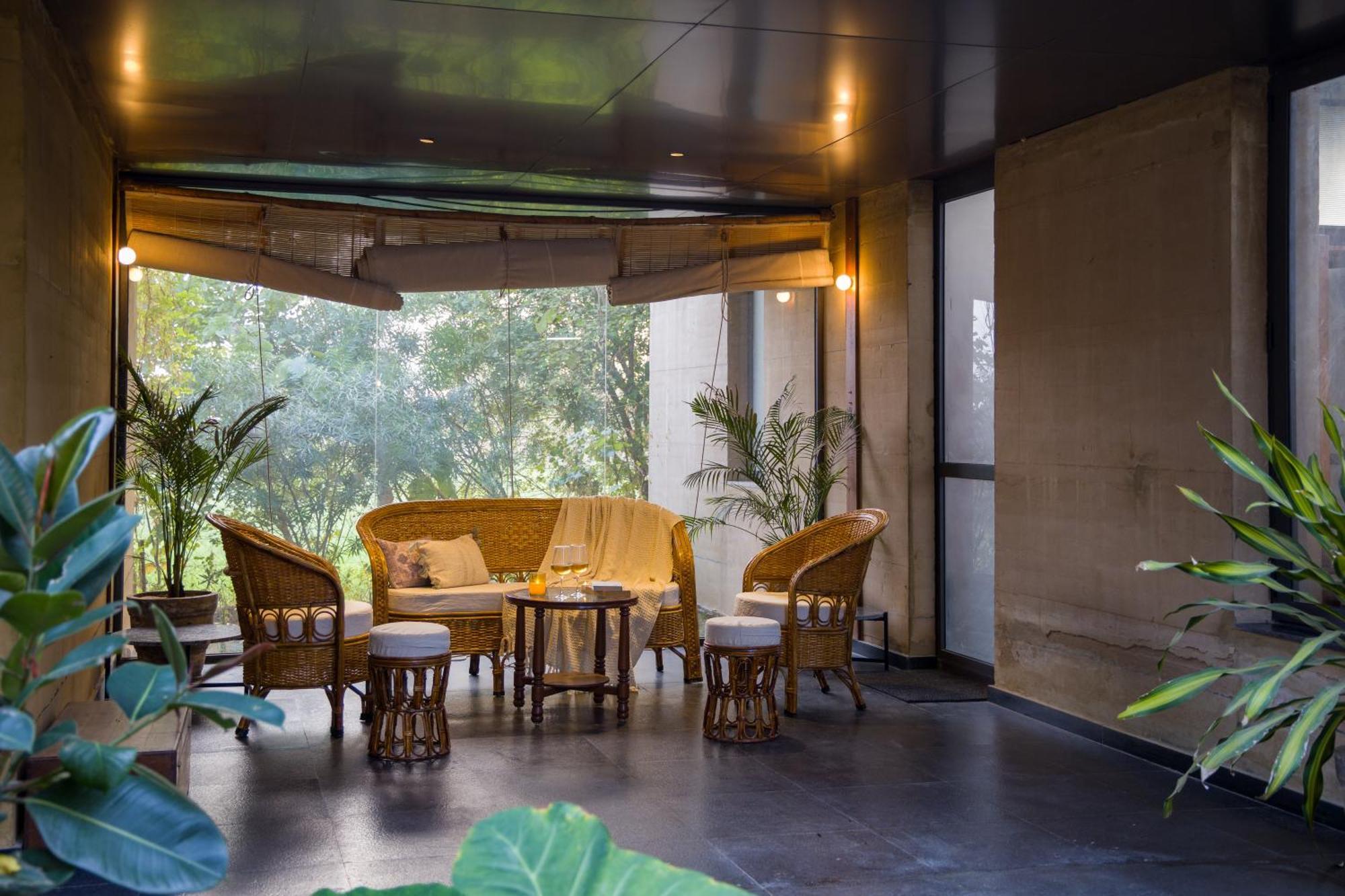 Elivaas Hari Bagh 4 Bhk With Gaming Zone & Art Nook Jaipur