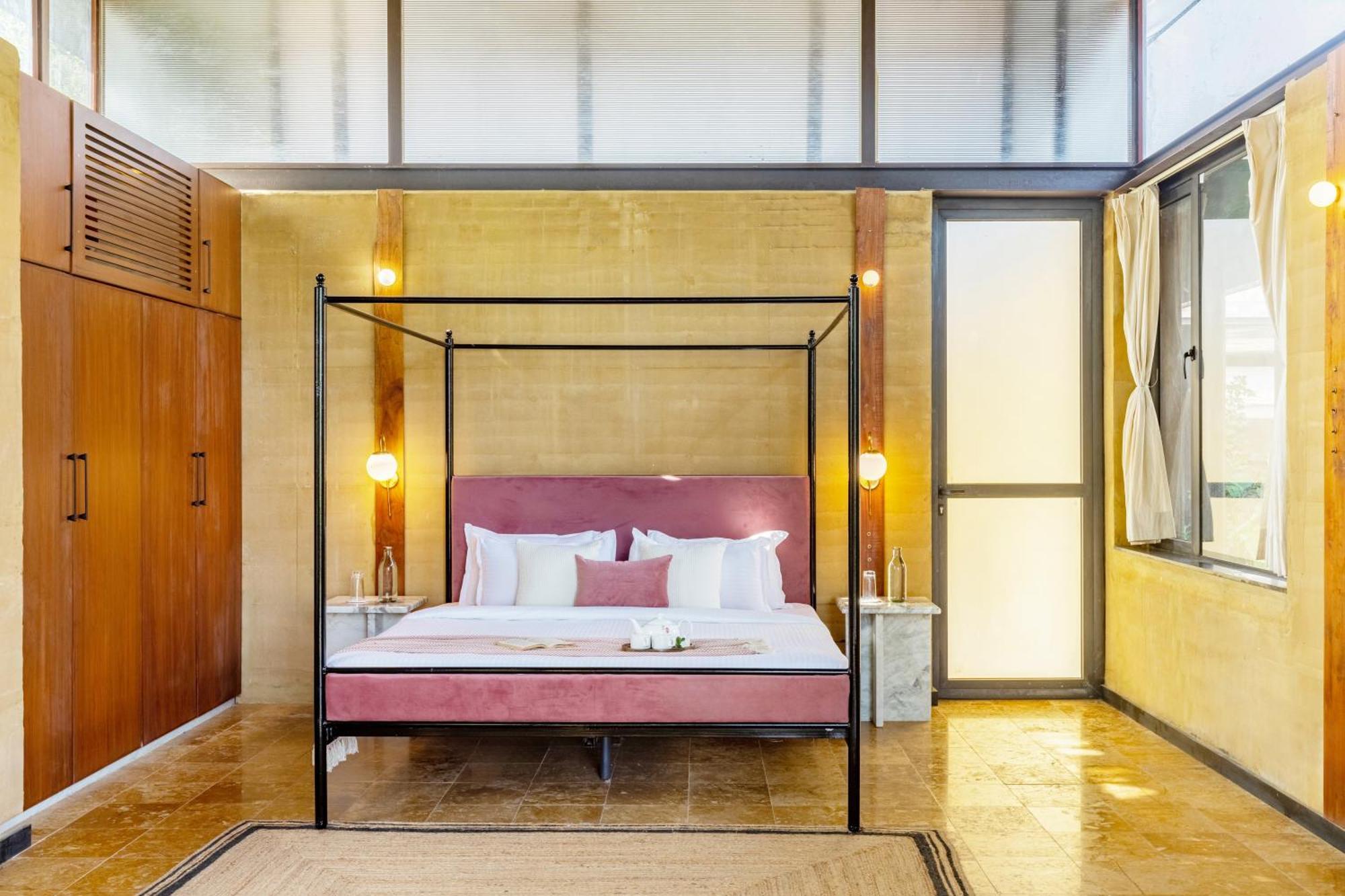 Villa Elivaas Hari Bagh 4 Bhk With Gaming Zone & Art Nook