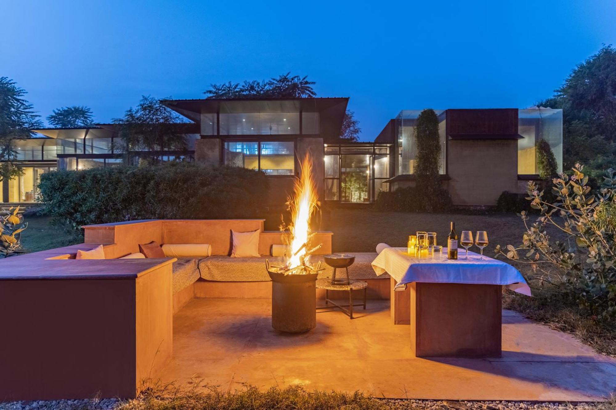 Elivaas Hari Bagh 4 Bhk With Gaming Zone & Art Nook Villa Jaipur