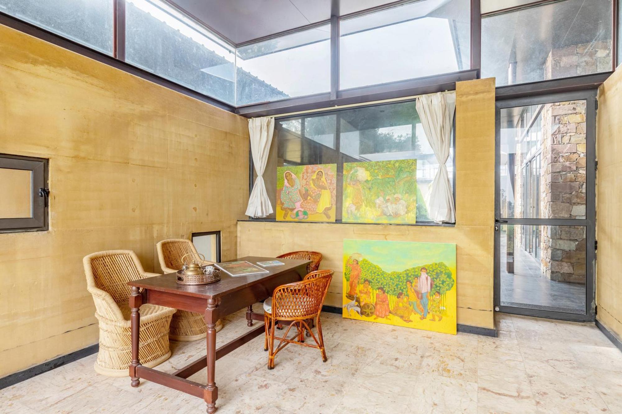 Elivaas Hari Bagh 4 Bhk With Gaming Zone & Art Nook Villa Jaipur