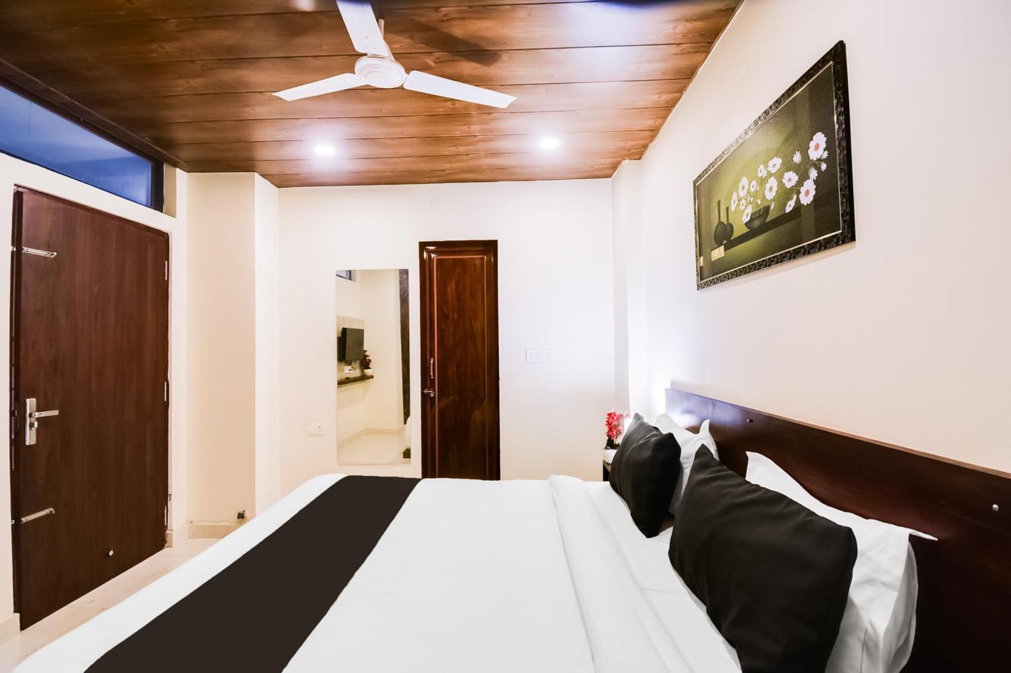 Hotel O Shayla 3*