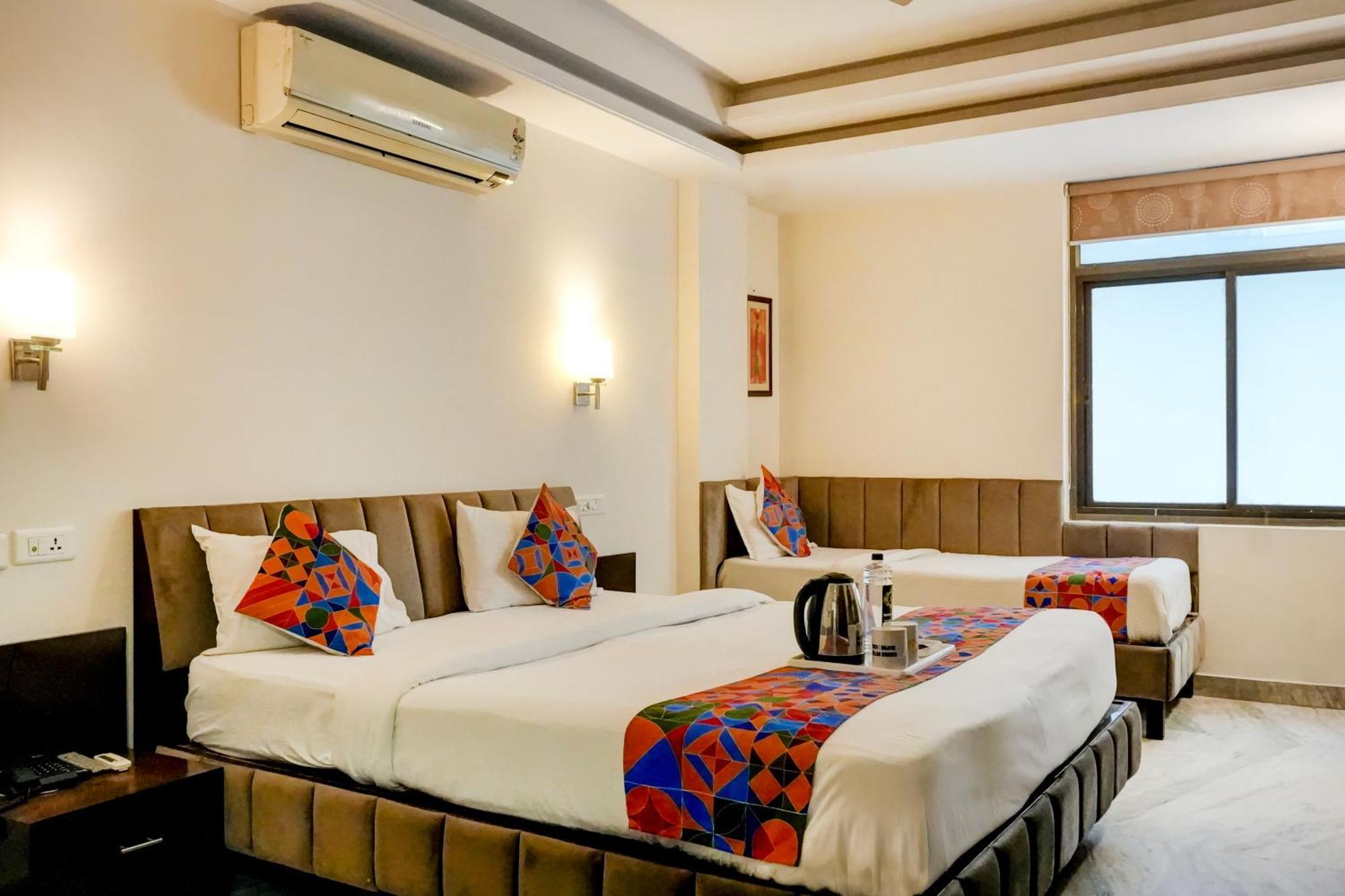 Sahibs The Corporate 3*