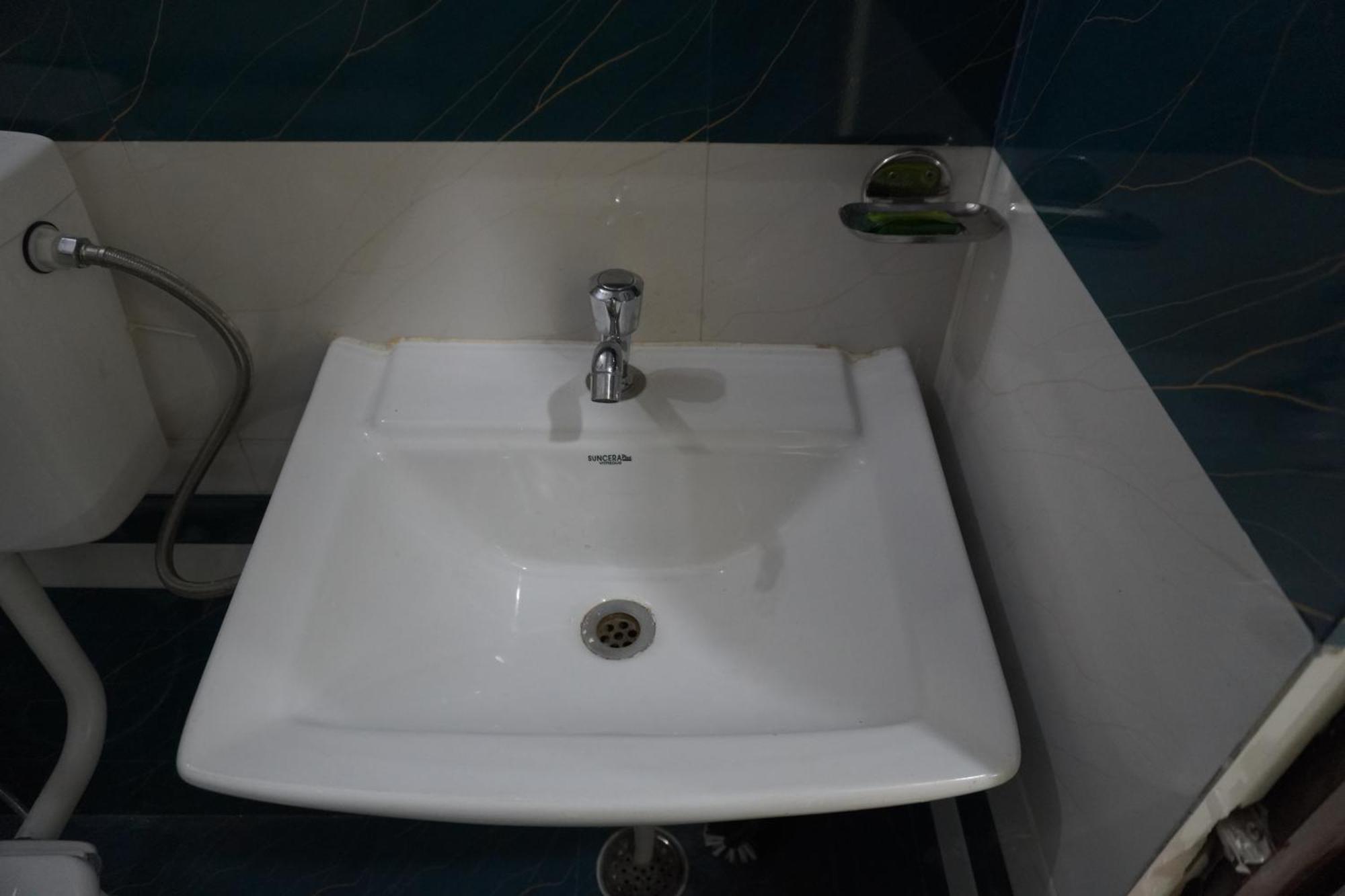 Hanumat Palace 3*