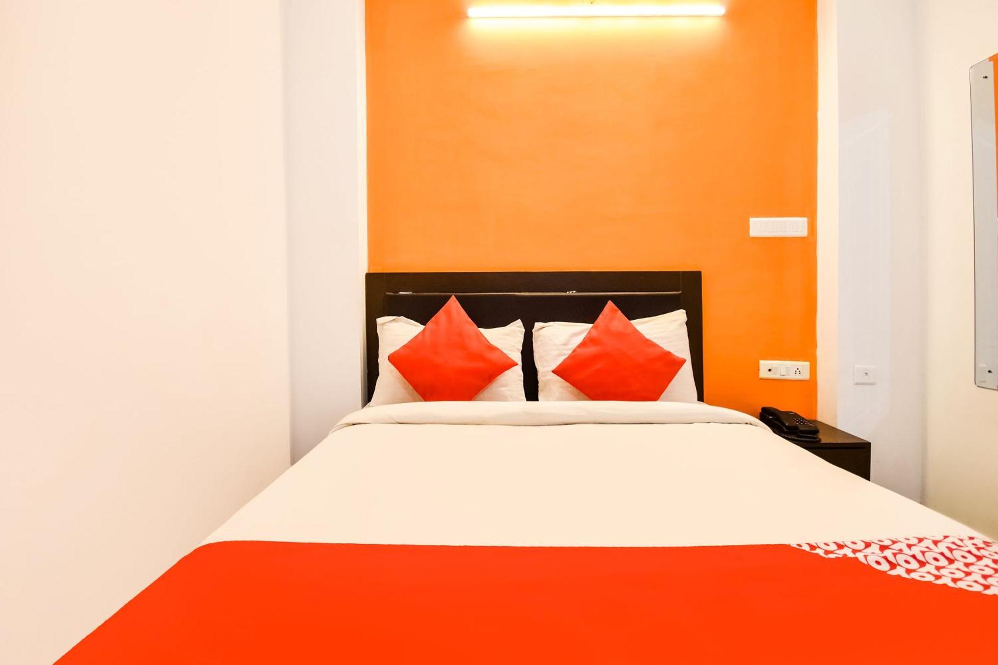 Hotel Collection O Shani Classic Jaipur
