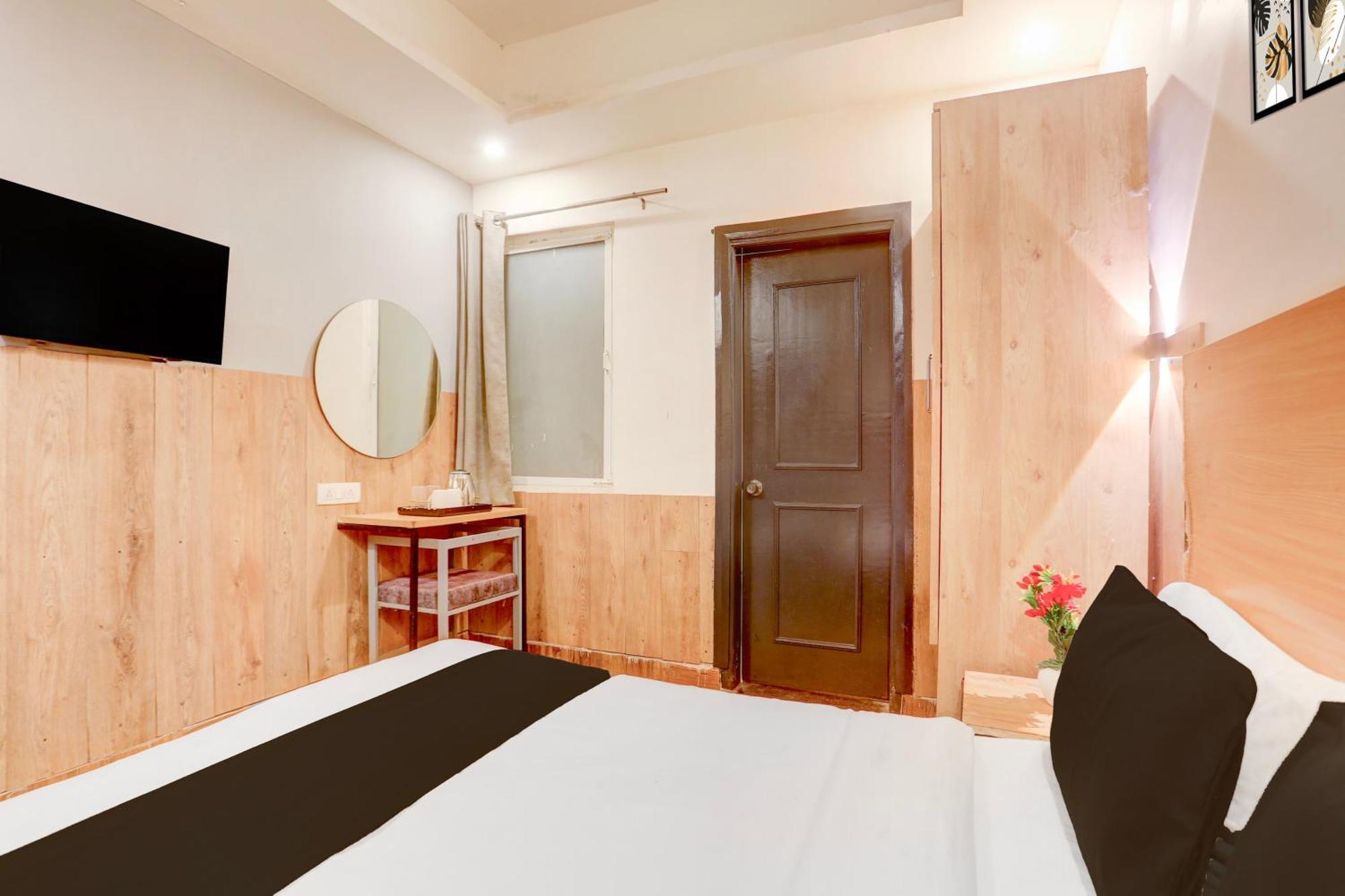 Townhouse Jagatpura Downtown Hotel Jaipur