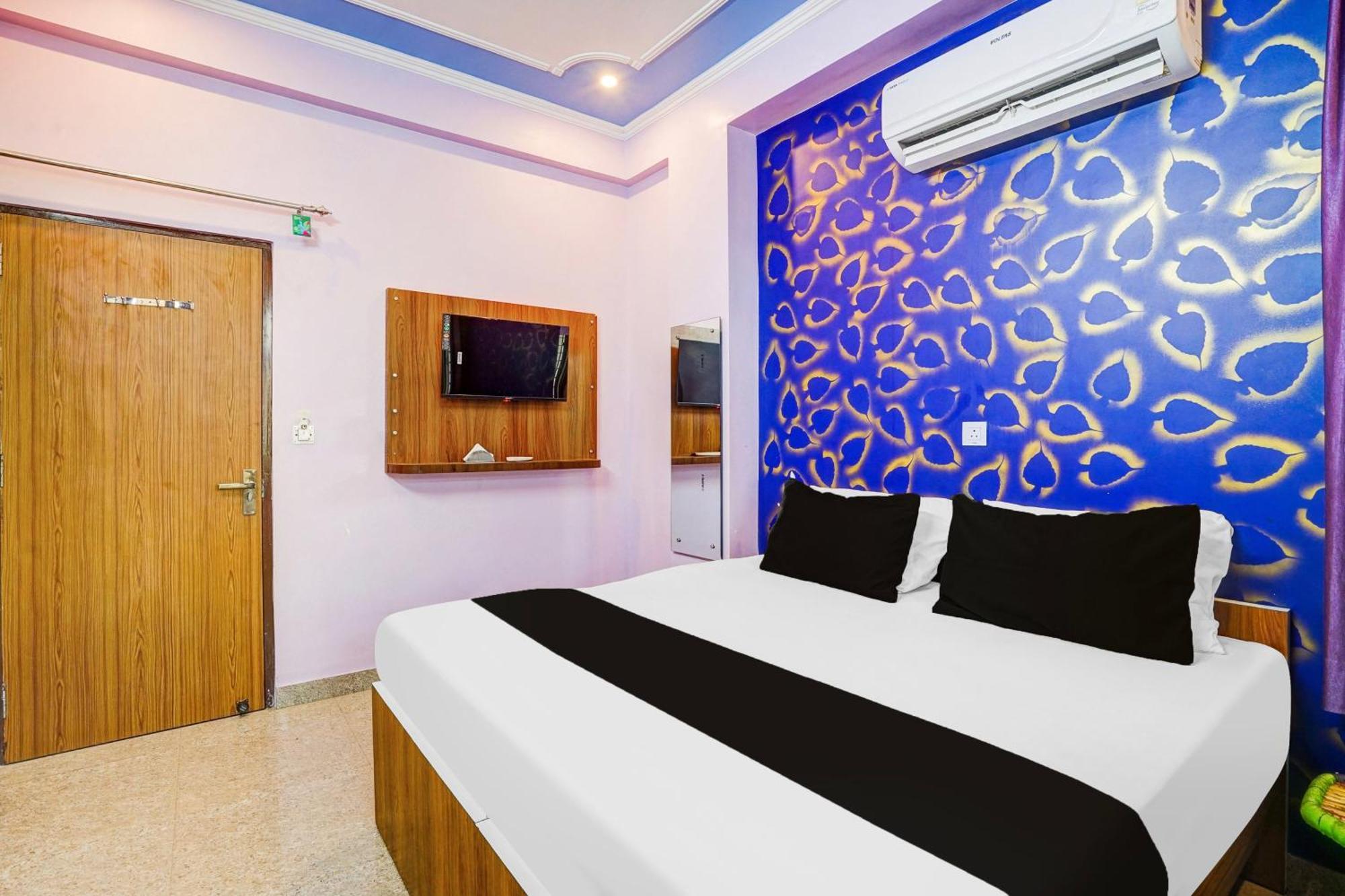 O R Square Hotel