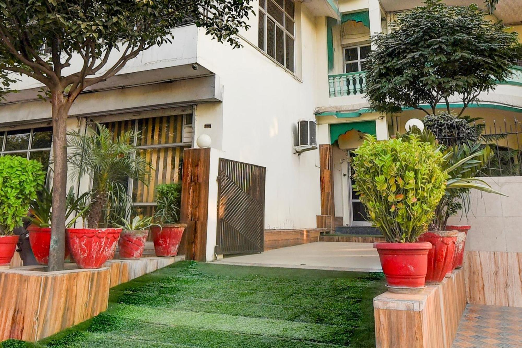 Super O Khatipura Formerly Milan Garden And Restaurant Hotel 3*